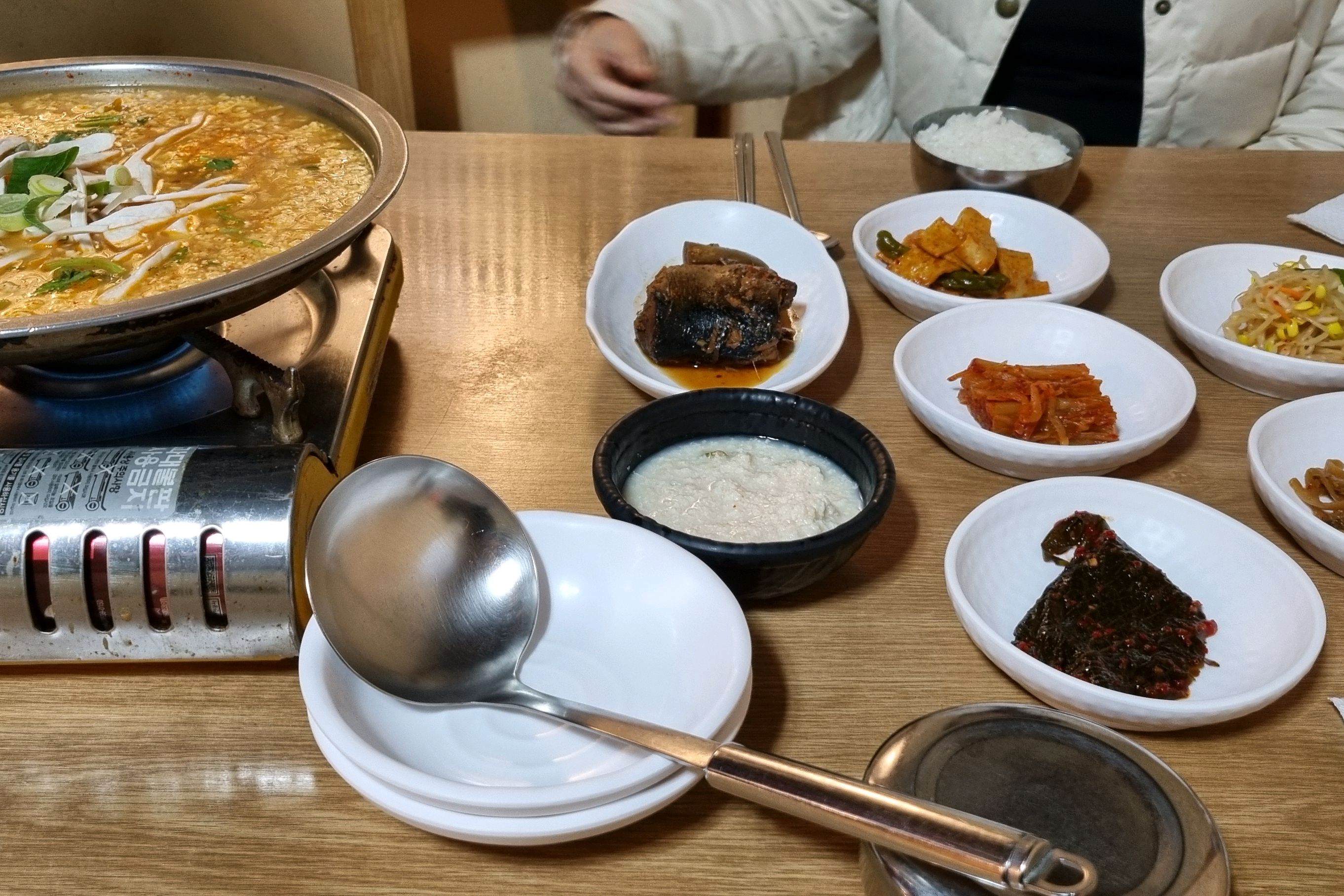 강릉 순두부 마을 식당중 최고 중의 하나로 생각되는 초당토반이할머니순두부.. - 경포대 맛집 초당토박이할머니순두부
