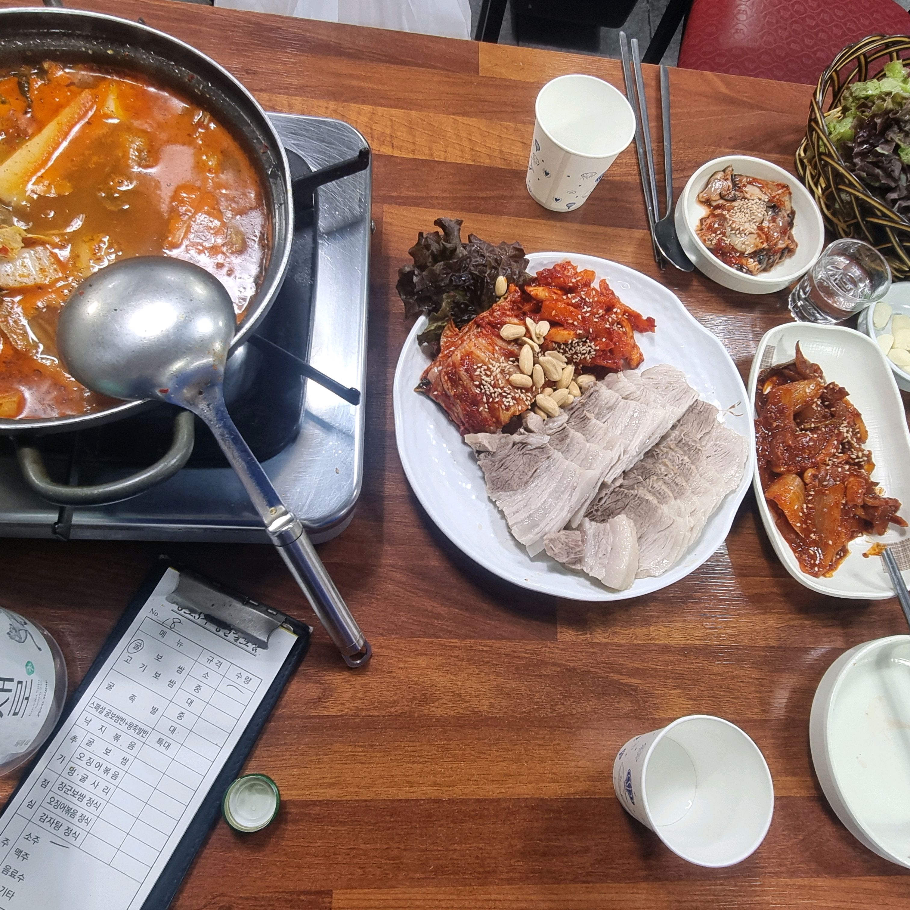 [광화문 맛집 종로3가 장군굴보쌈] 직접 가본 로컬 리뷰