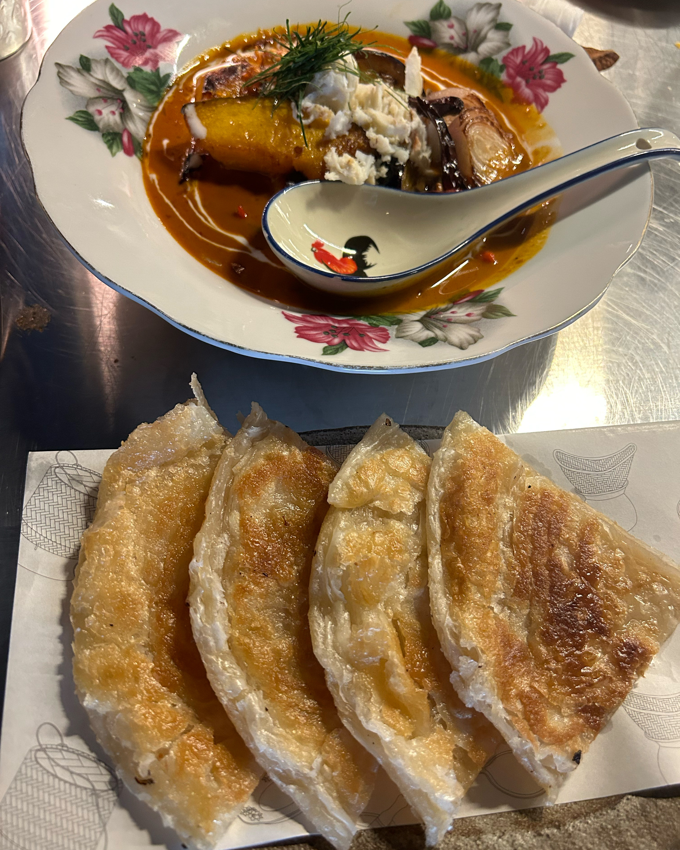 Good street food restaurants near Itaewon Station, Seoul, Korea