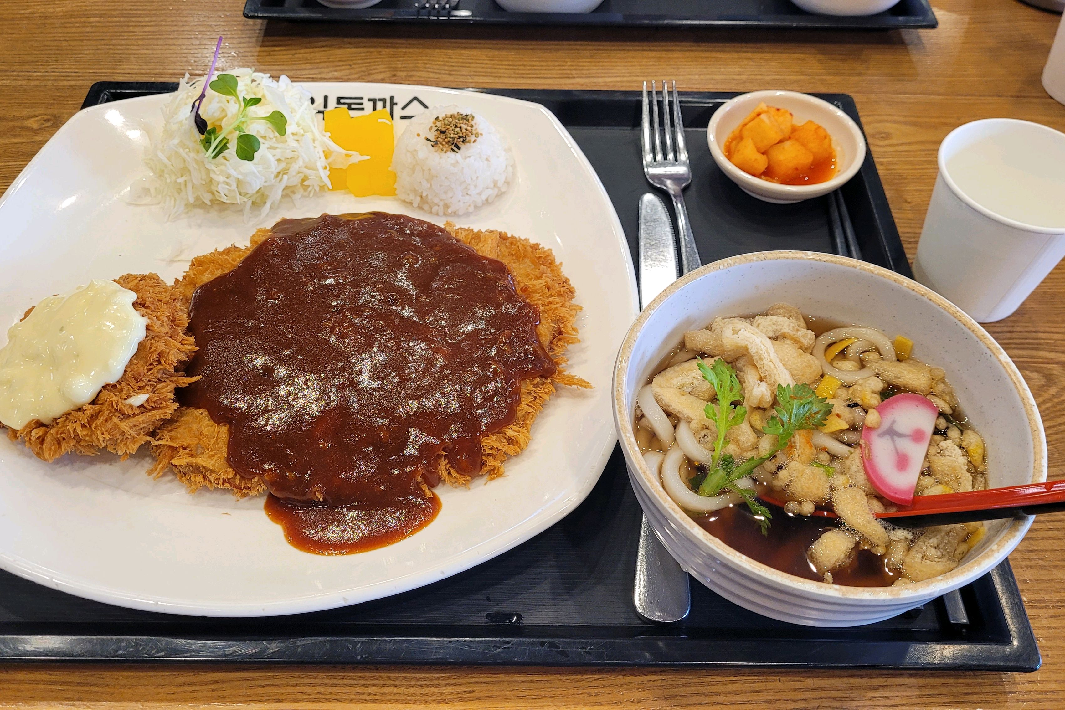 오랜만에 들려서 맛나게 먹었습니다. - 보령 대천 맛집 홍익돈까스 대천점