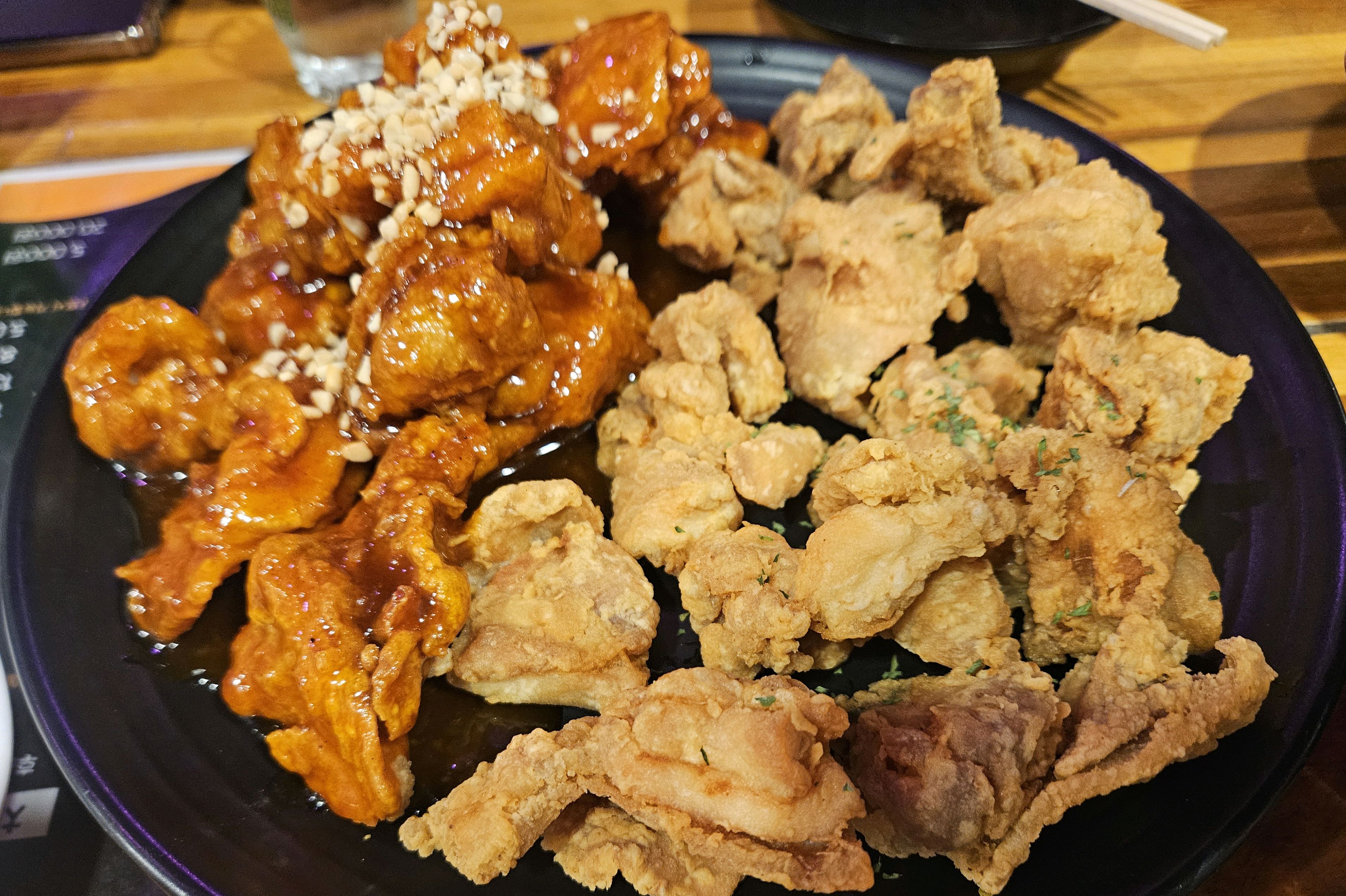 맵닭+후라이드를 순살로 먹었어요. - 경포대 맛집 강릉치킨포차