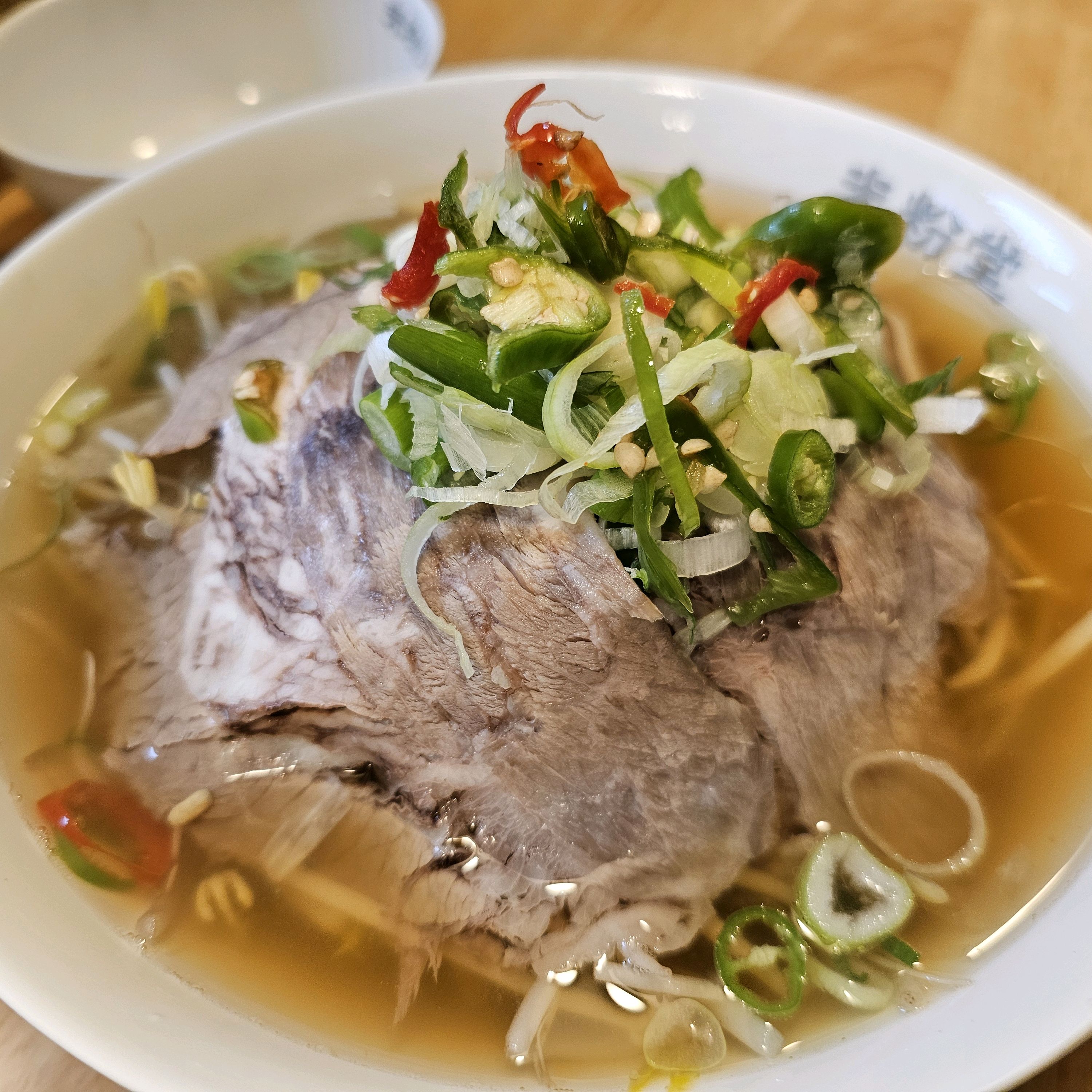 양지,차돌 하나씩 시켰는데 추운날 먹기 너무 좋아요^^ - 야탑 맛집 미분당 야탑점