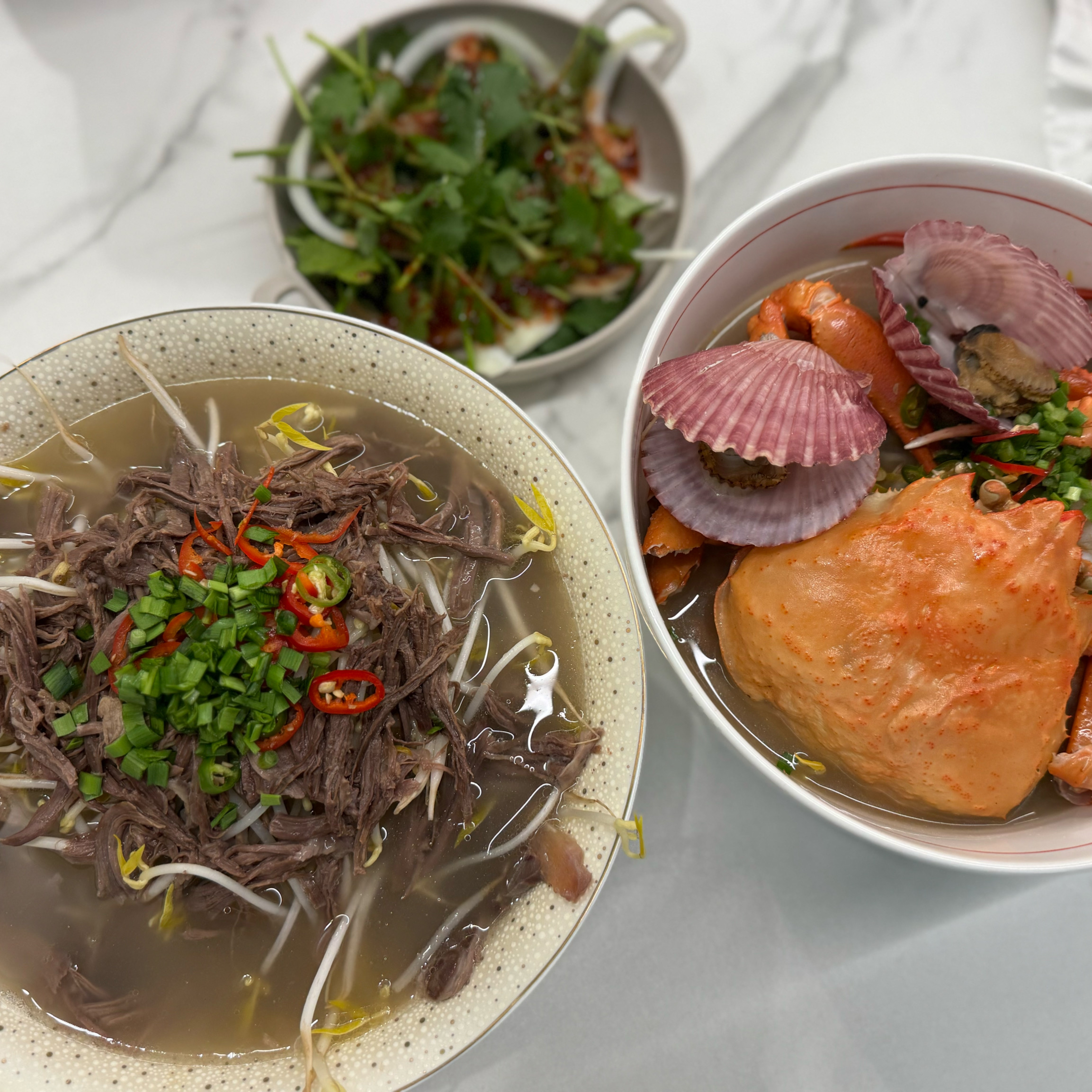 여기 한우쌀국수 맛있어요~ 가격도 저렴한 편이고 양도 넉넉 가성비 좋아요~ 홍게쌀국수도 홍