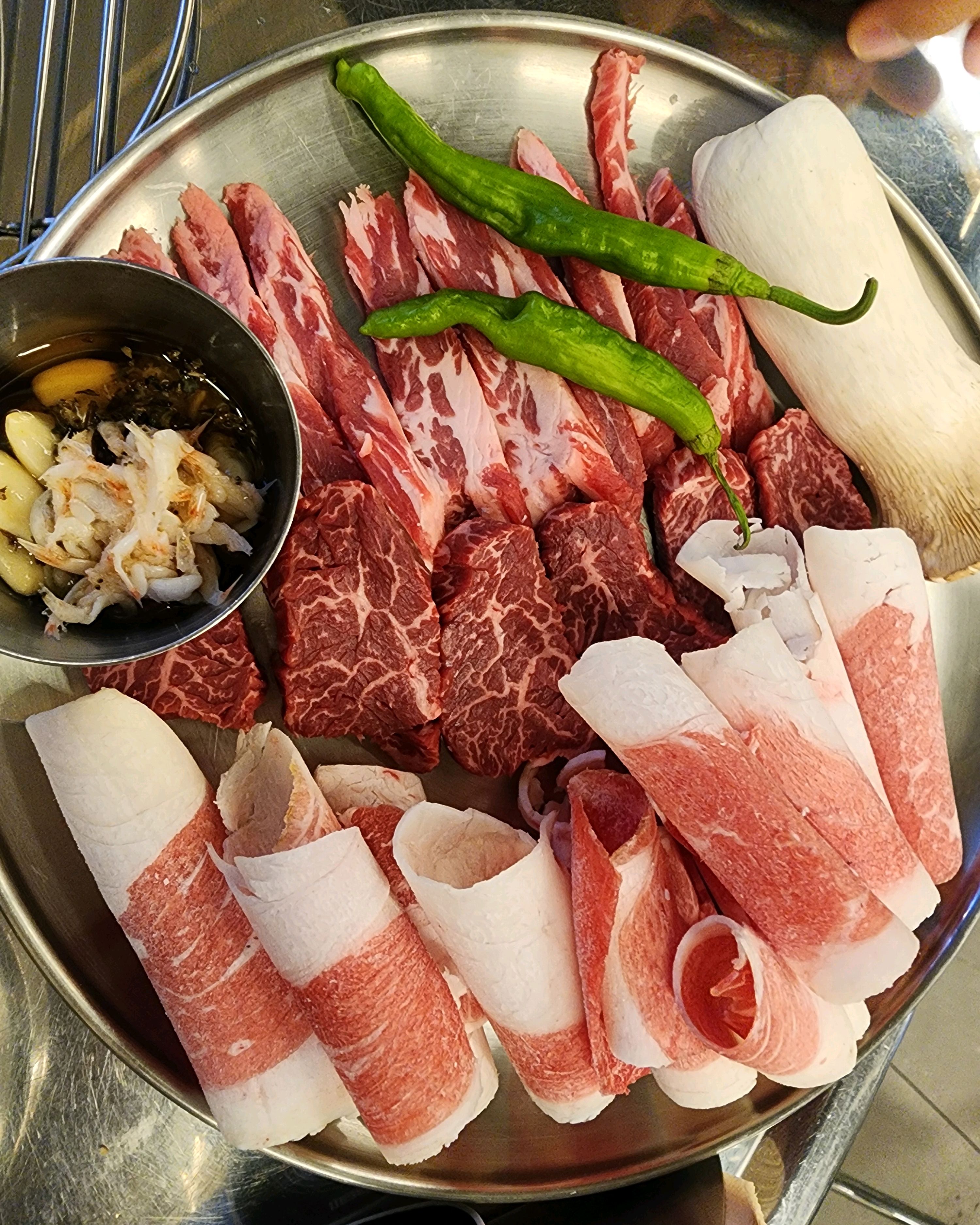 소모듬 구성넘좋고 맛나요 - 천호동 맛집 화요일 식당