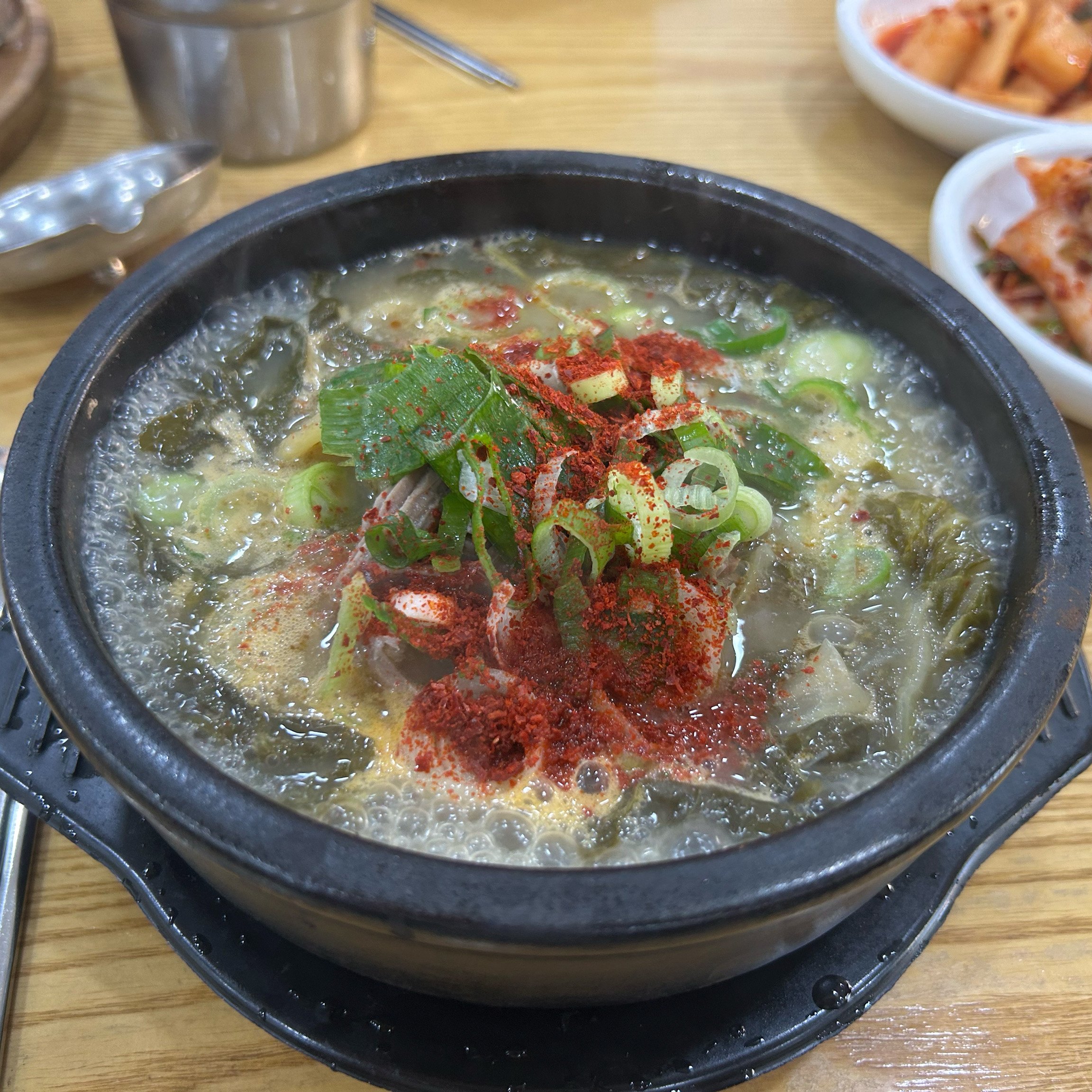  새절역 소머리국밥 전문점 행복한밥상