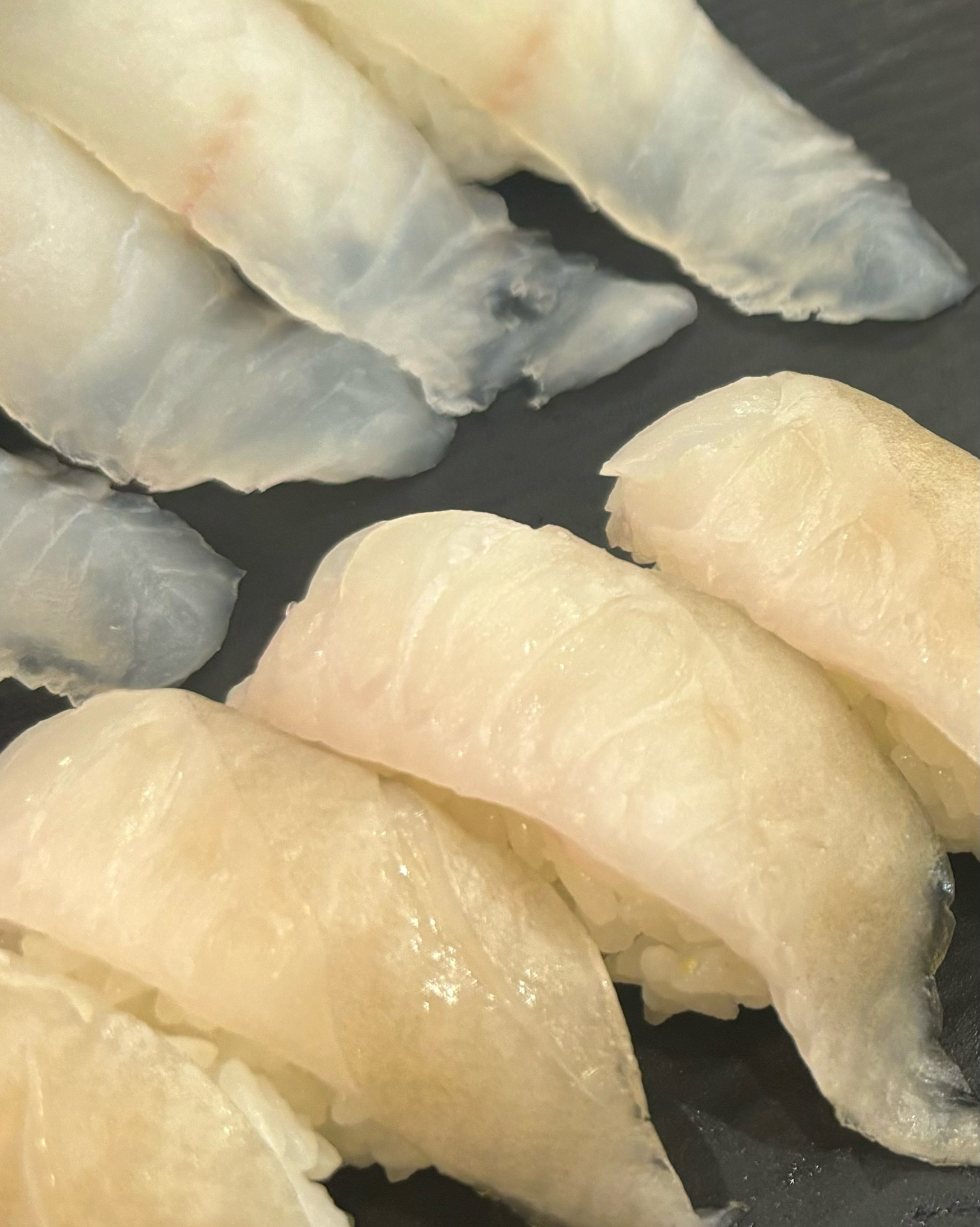 초밥이 정말 맛있어요. 최근 가 본 뷔페 중 가장 메뉴가 다양하고 맛있었습니다. 재방문도