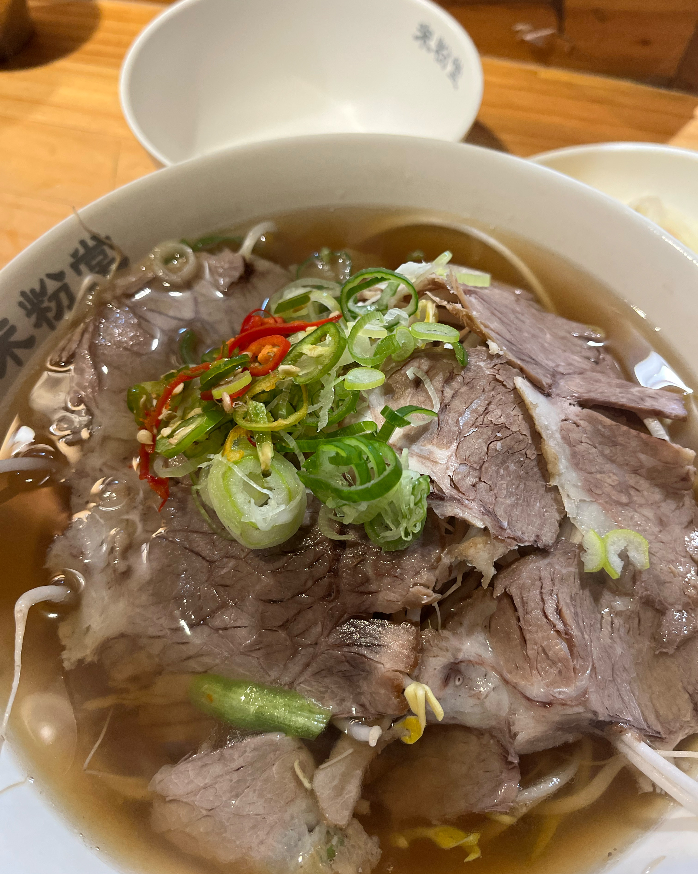 엄청 조용한 분위기에서 식사가 가능합니다. 맛은 그저그래여…! - 신논현역 맛집 미분당 강남점