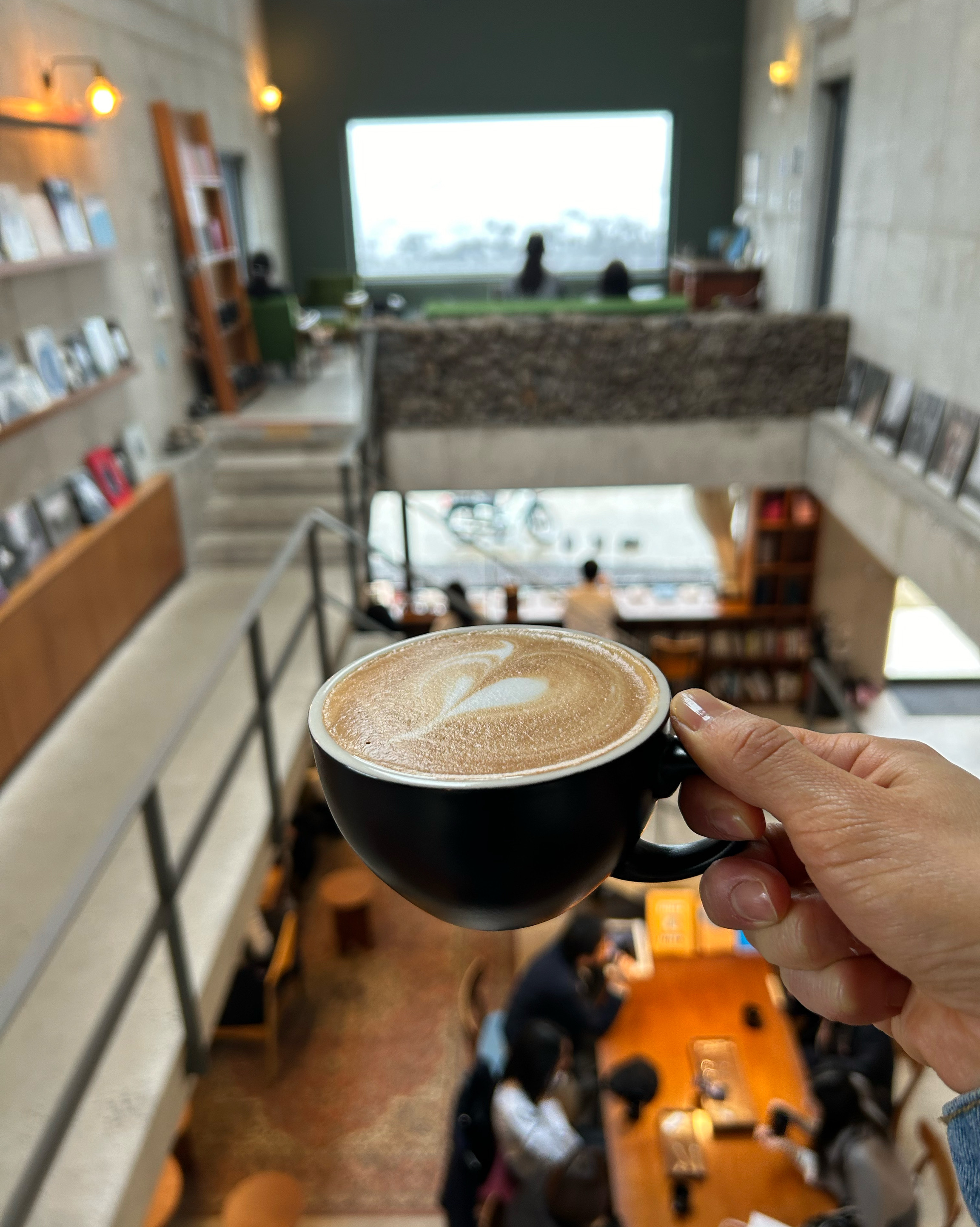 라떼랑 에티오피아 마셨어요~ 예쁘네요..이곳..와보고 싶었어요!! - 제주 맛집 슬로보트