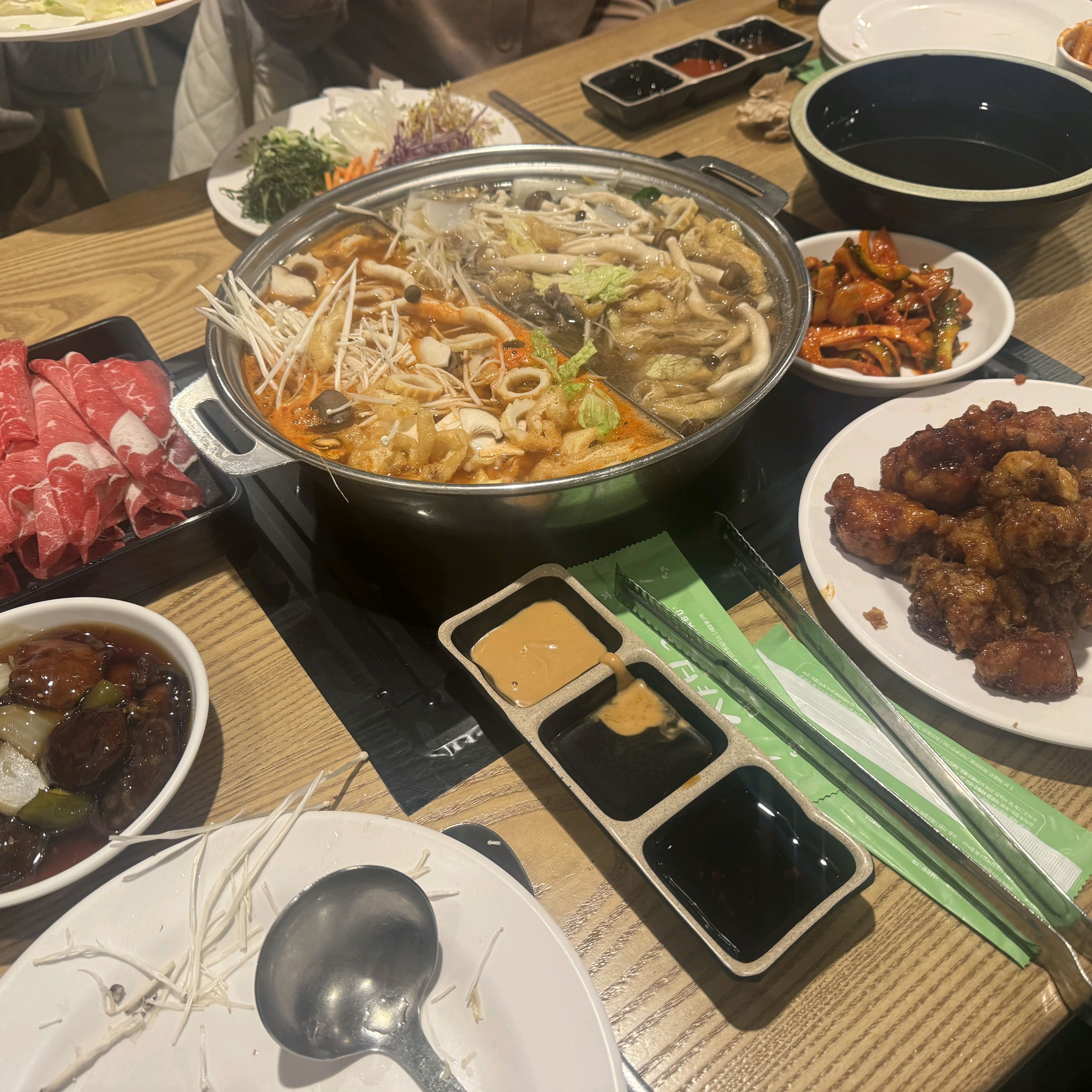샤브샤브는 거의 무한리필 자주 가는데 - 대구 종로 맛집 샤브20 만경관점