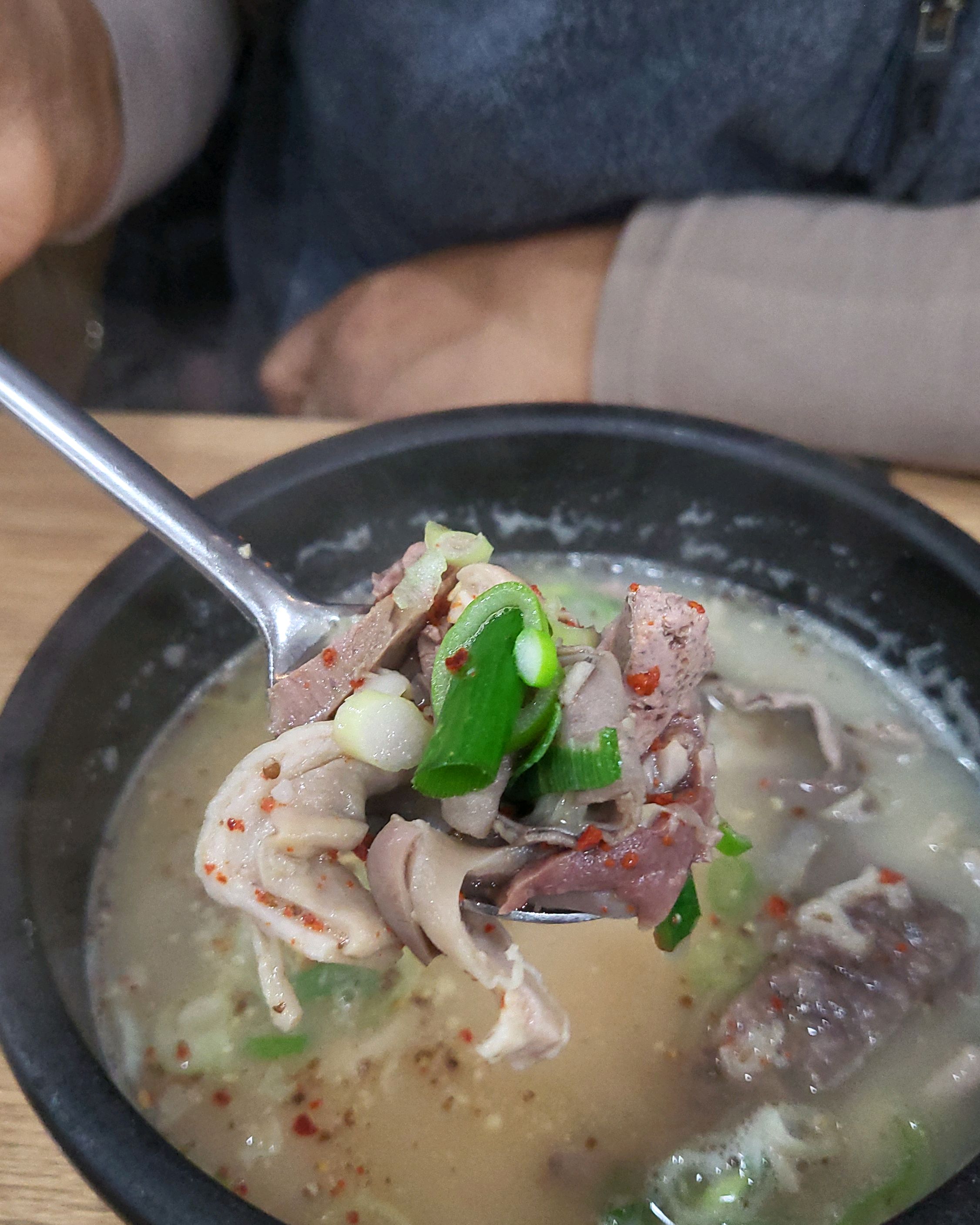 고기국수.내장국밥 단골 입니다. - 제주 맛집 제주도 고기국수 만세국수