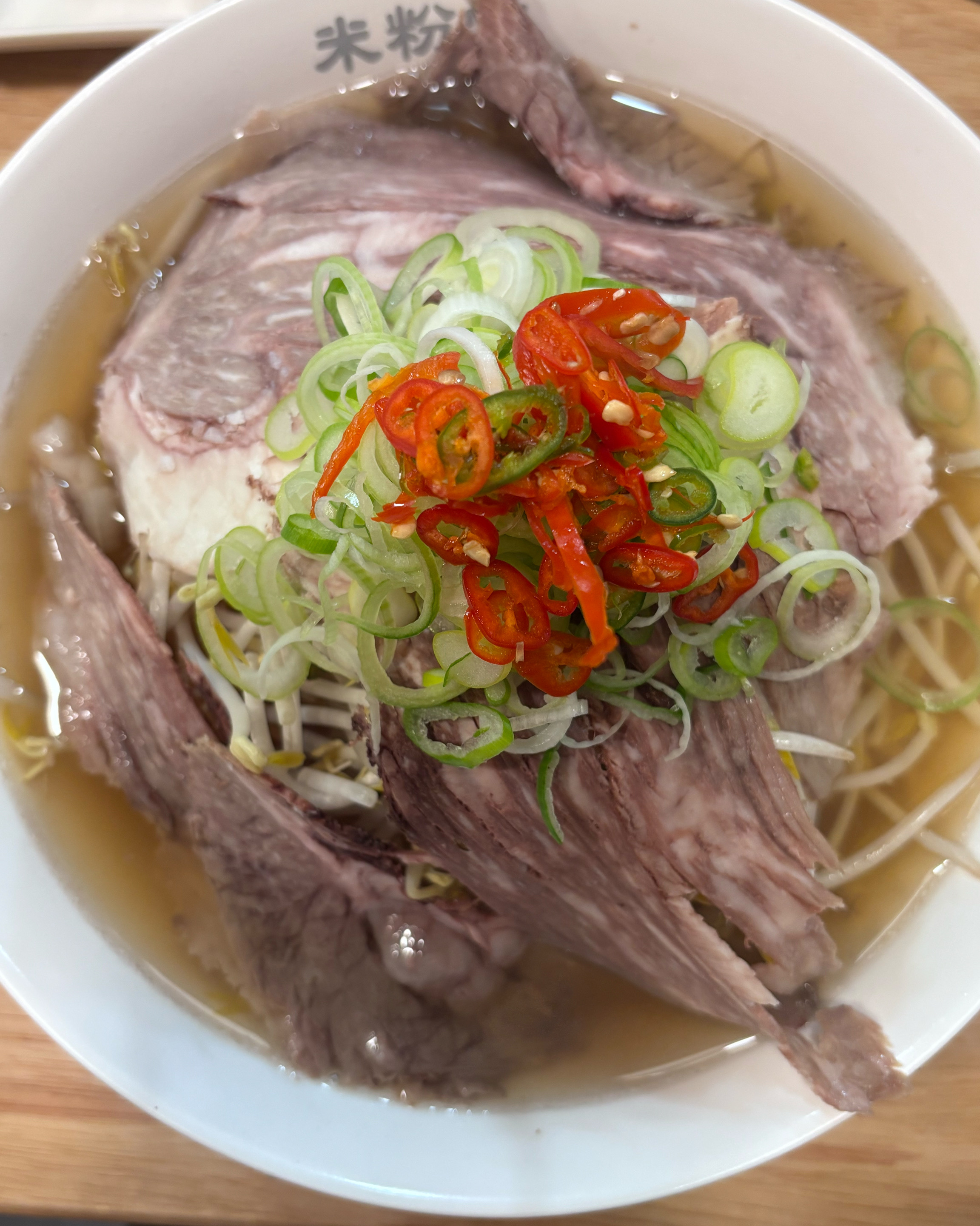 와.. 정말 대접받는 느낌에다가 혼밥하기가 너무나도 최고인 곳이예요!🍜 양도 정말 많구요.