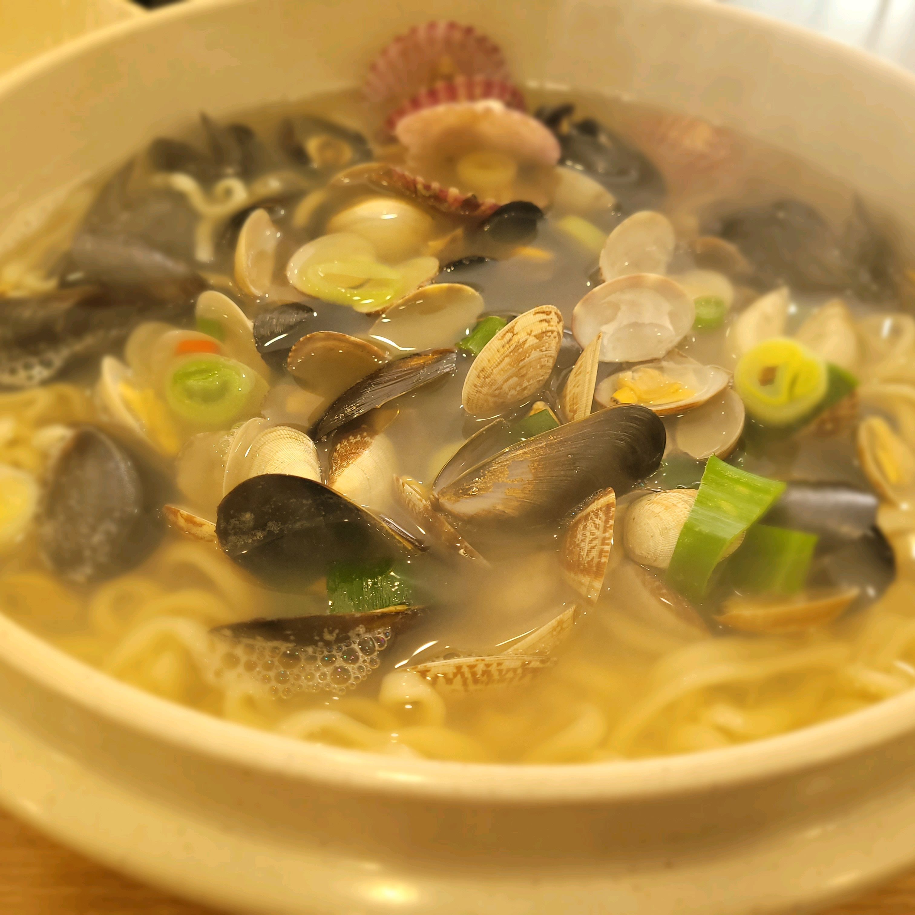 해운대 좌동 본점에서 먹다가 송정에 생긴뒤로는 두군데 다 이용하고 있어요. - 송정 맛집 해운대31cm해물칼국수 송정직영점