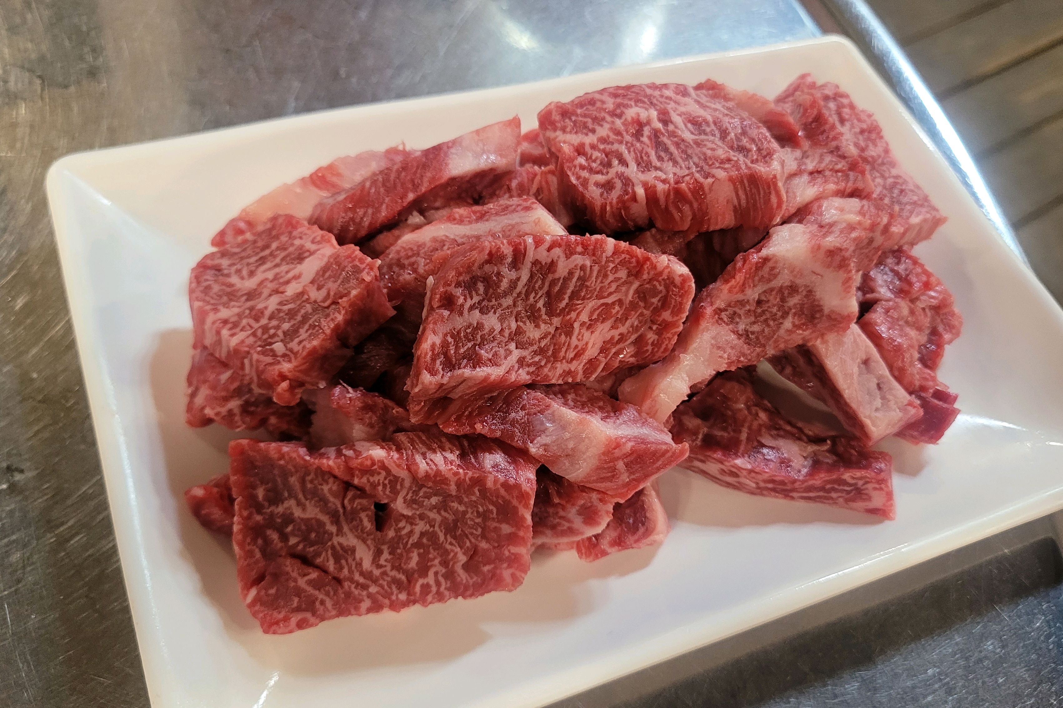 으응?맛있냐?하면...응?임...약간 질김 나는 설익혀 먹는거 좋아하는데 응??함 계속..
