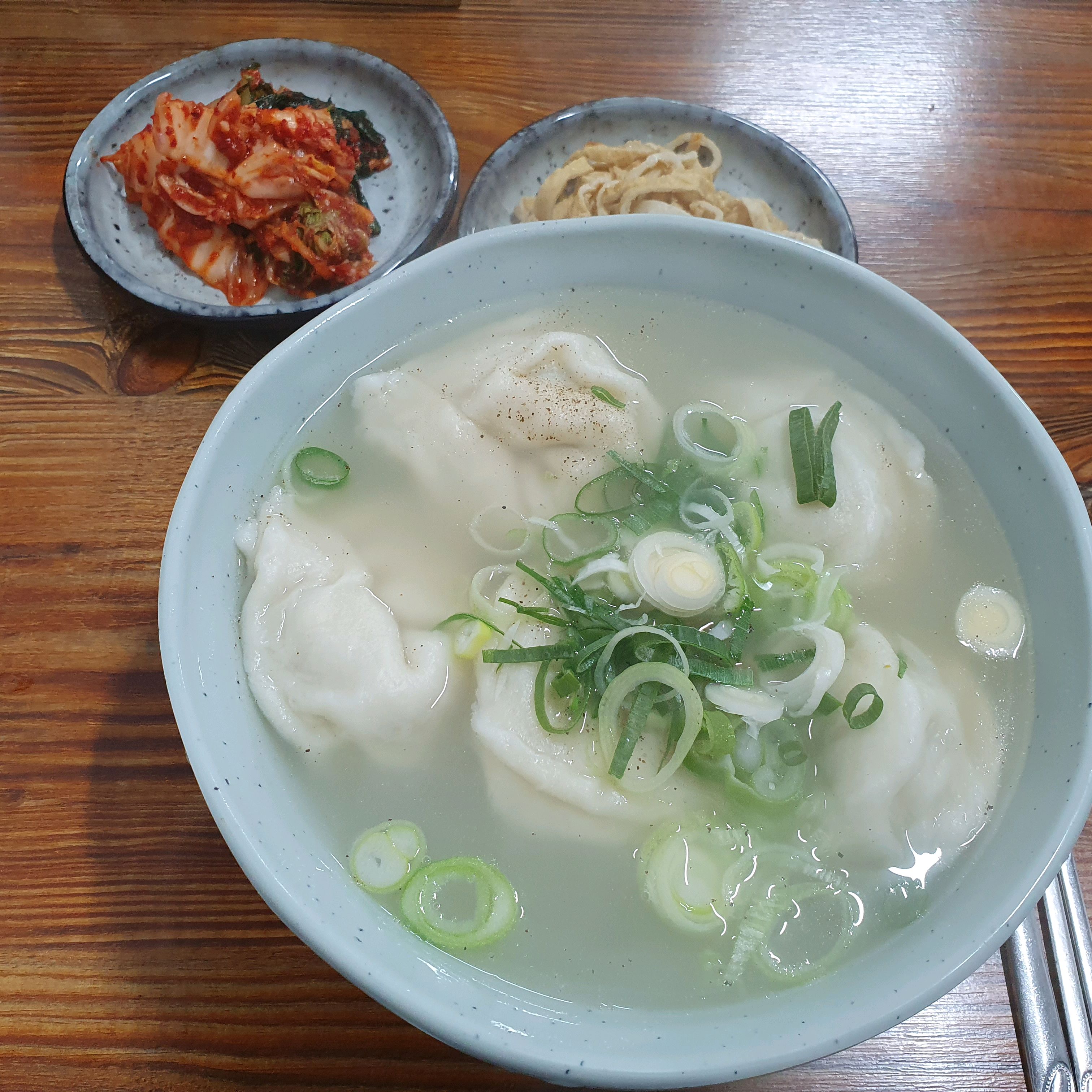 [명동 맛집 이북만두] 직접 가본 로컬 리뷰