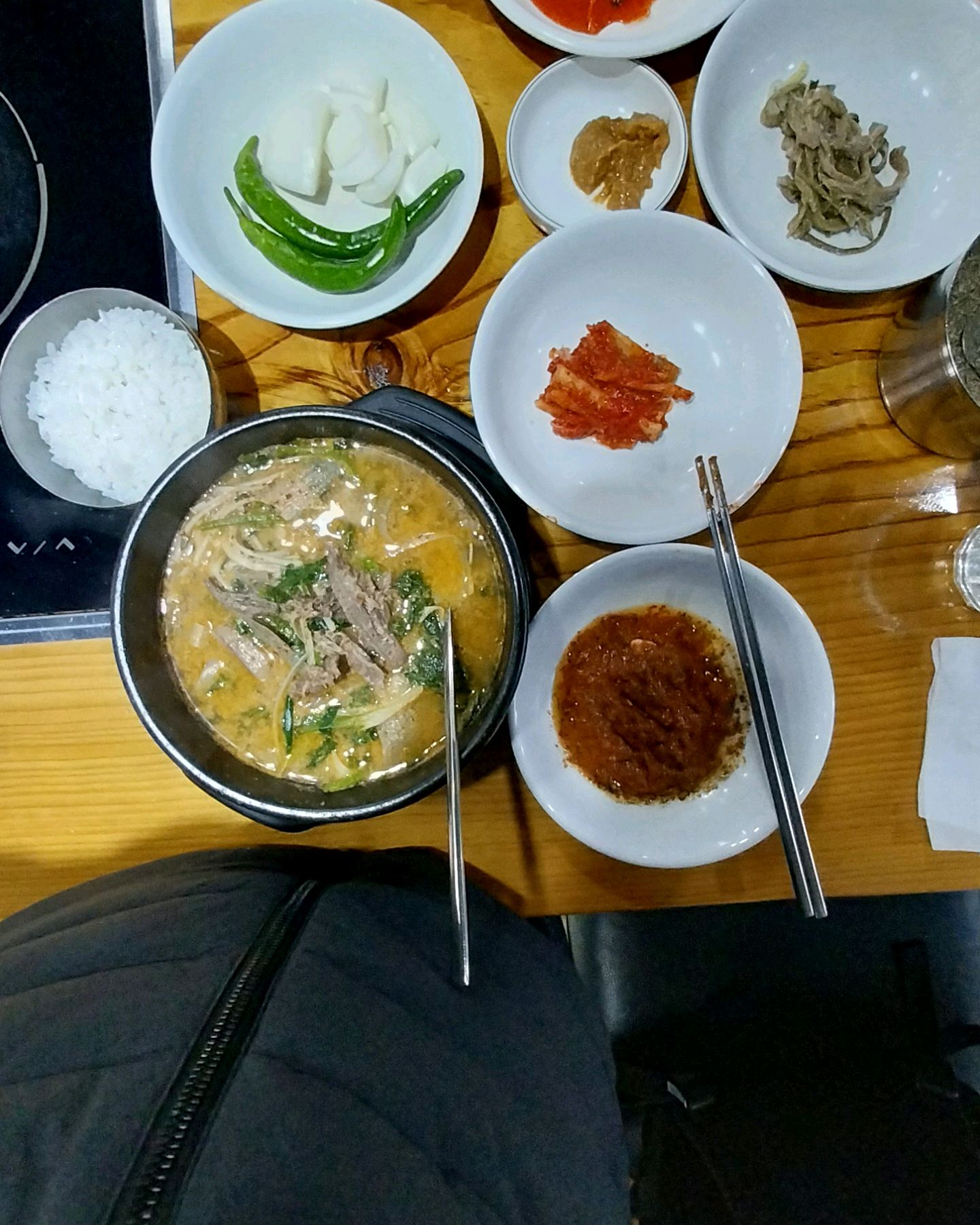  연신내역 오리백숙 전문점 툇마루