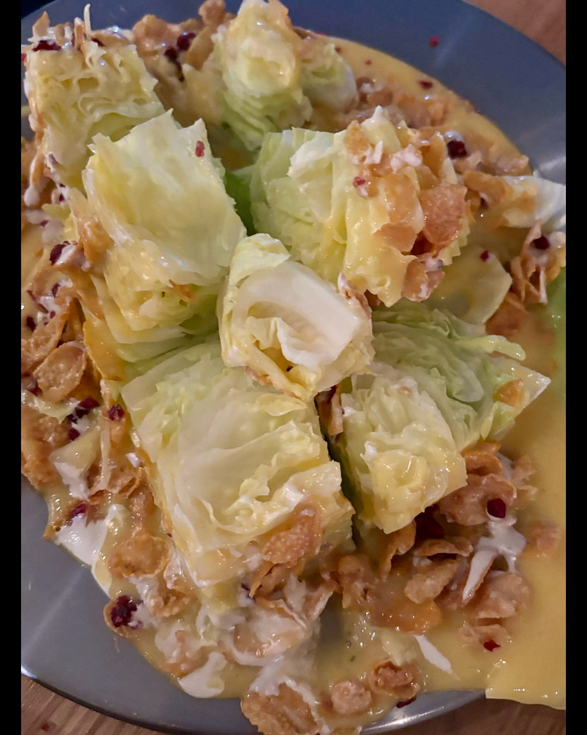 망고 와사비 양상추 샐러드 14,000원 - 이태원 맛집 몽크스부처 이태원