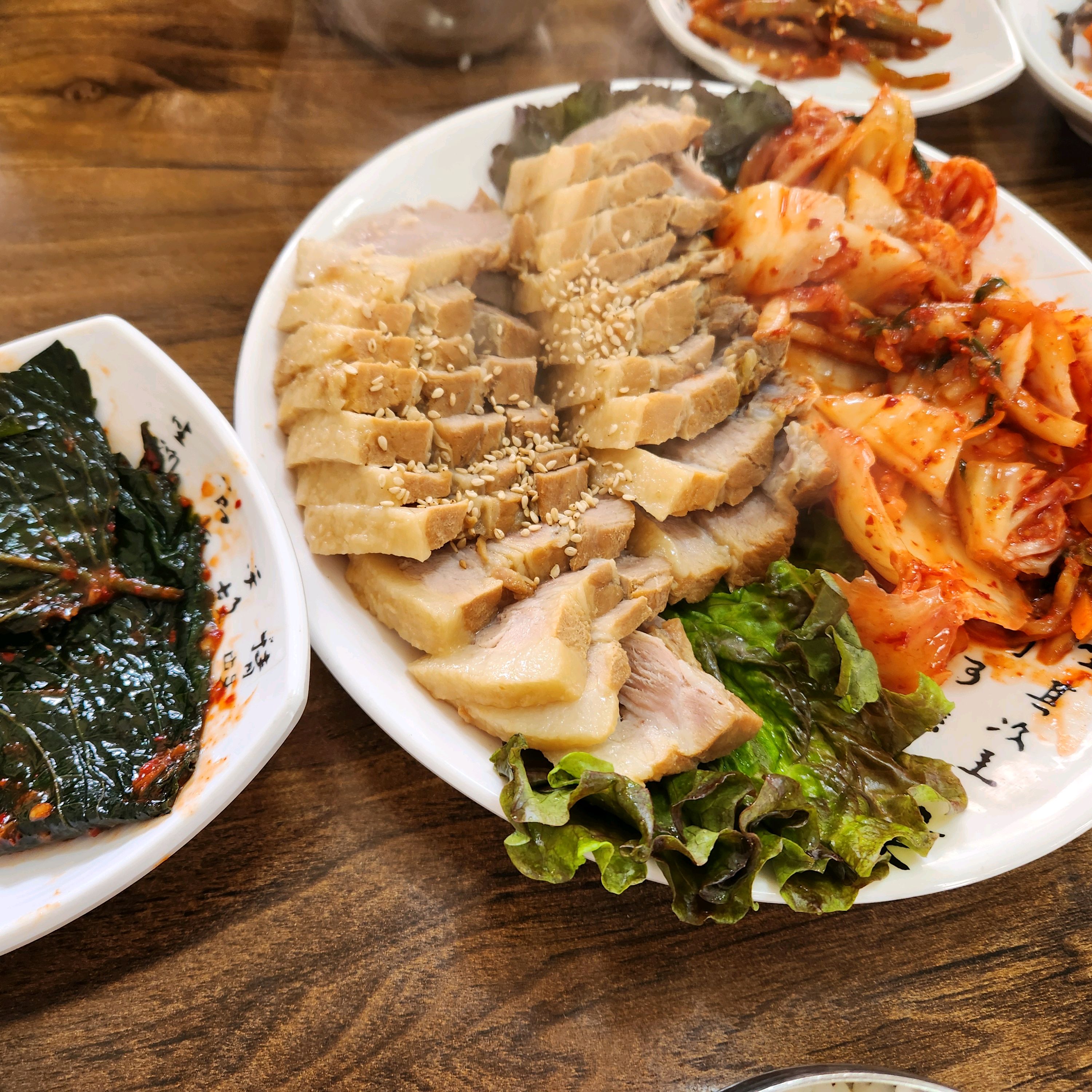 Yongdu Station Oriental Medicine Bossam Restaurant Jangchungbang Jokbal Bossam