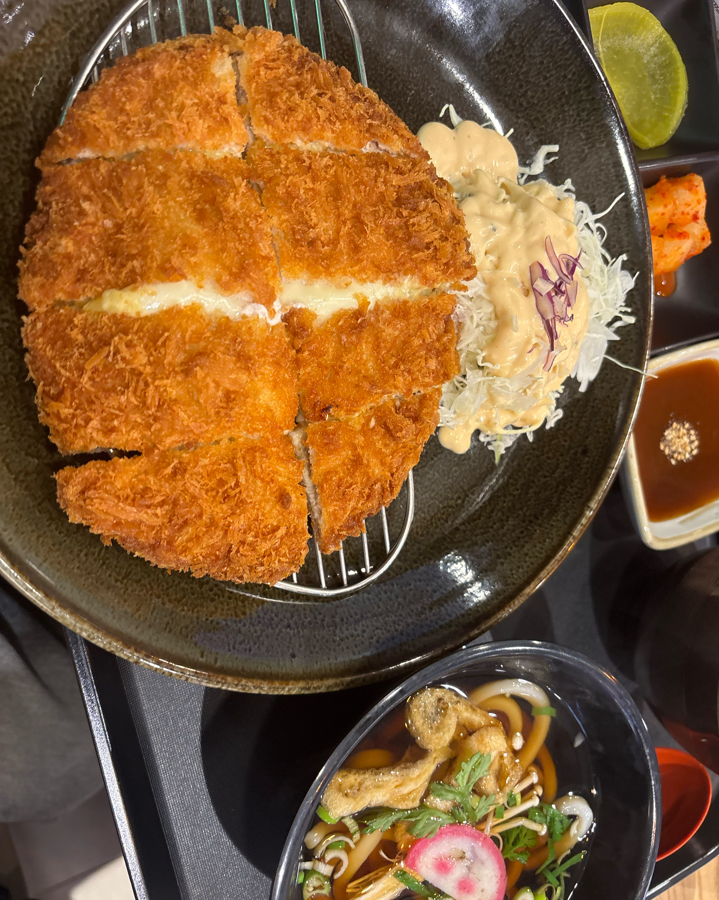  신설동역 왕새우튀김 맛집 가츠몽 동묘점
