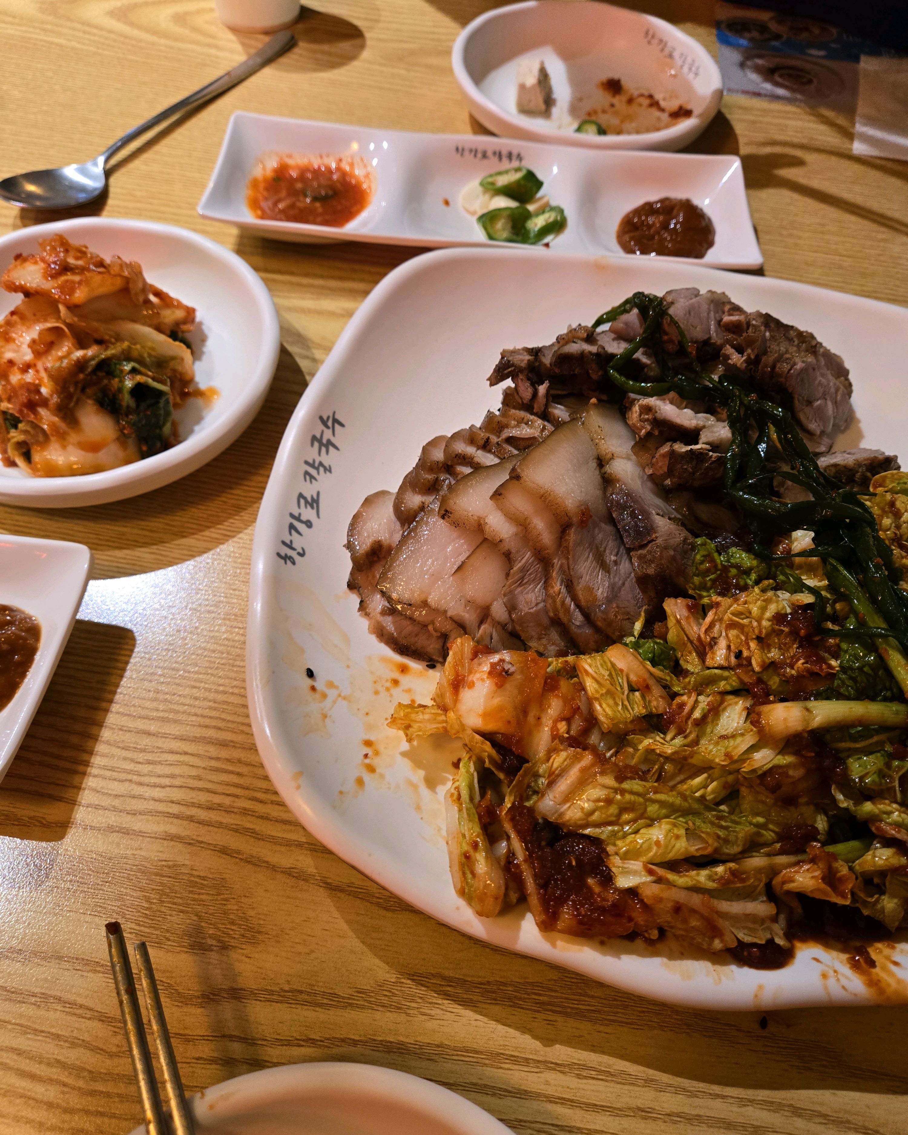 서울역 한강 한식당 한강로칼국수