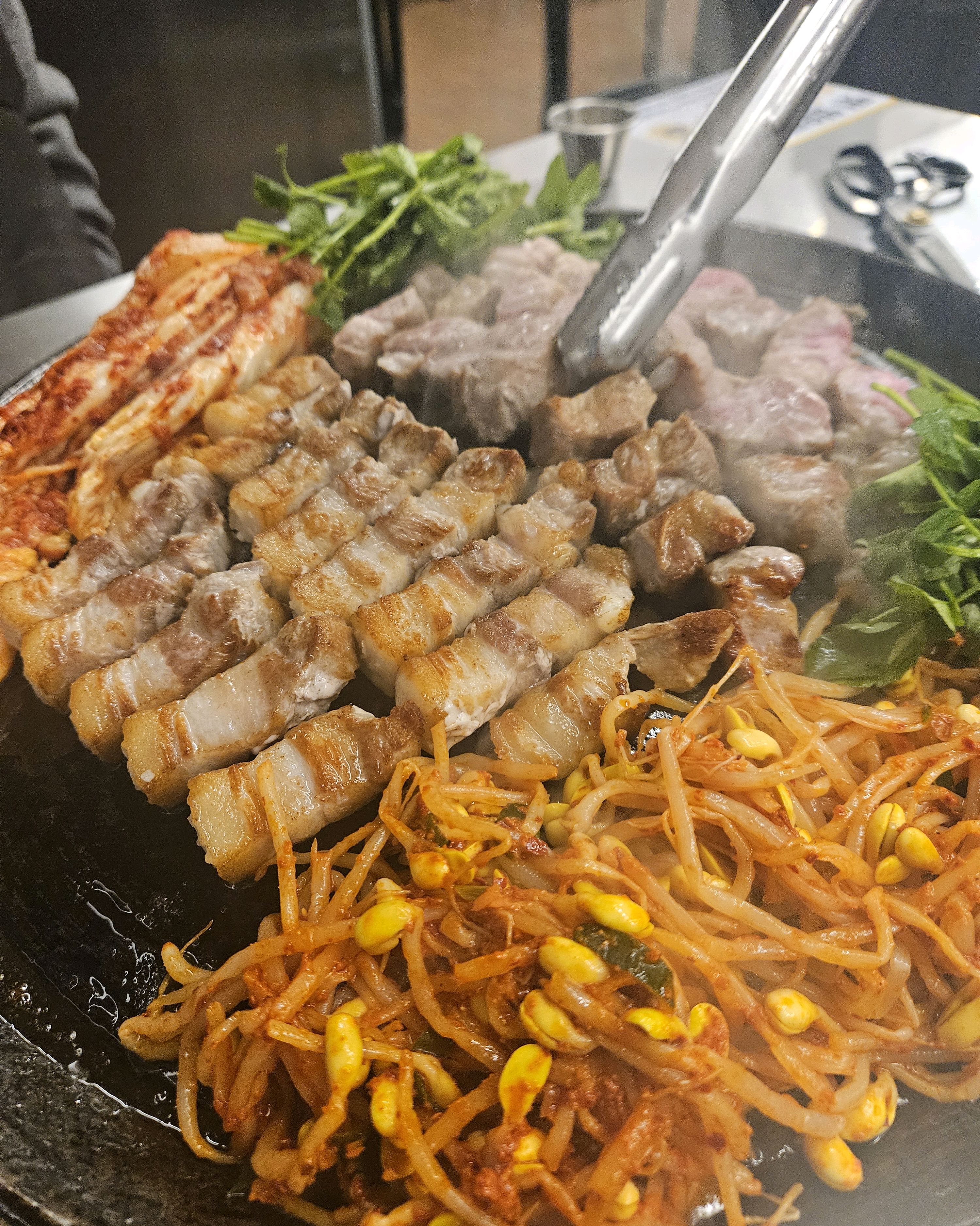 [천안 맛집 할매솥뚜껑삼겹살 천안불당점] 직접 가본 로컬 리뷰