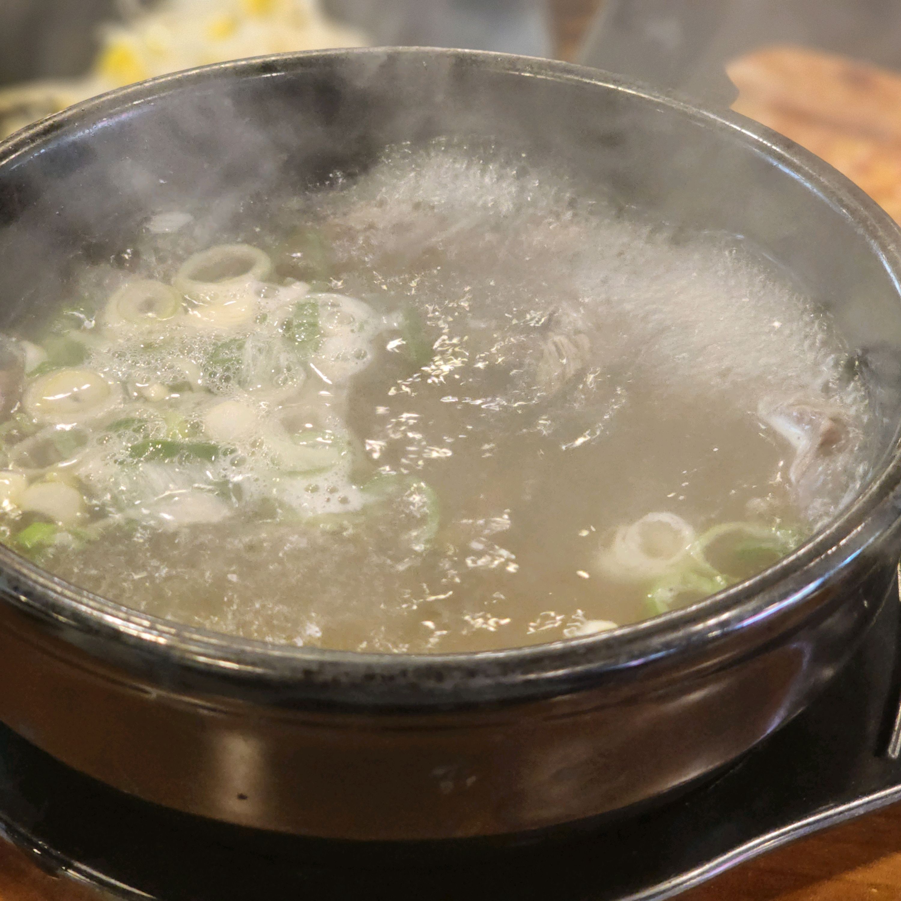 다양한 종류의 반찬들