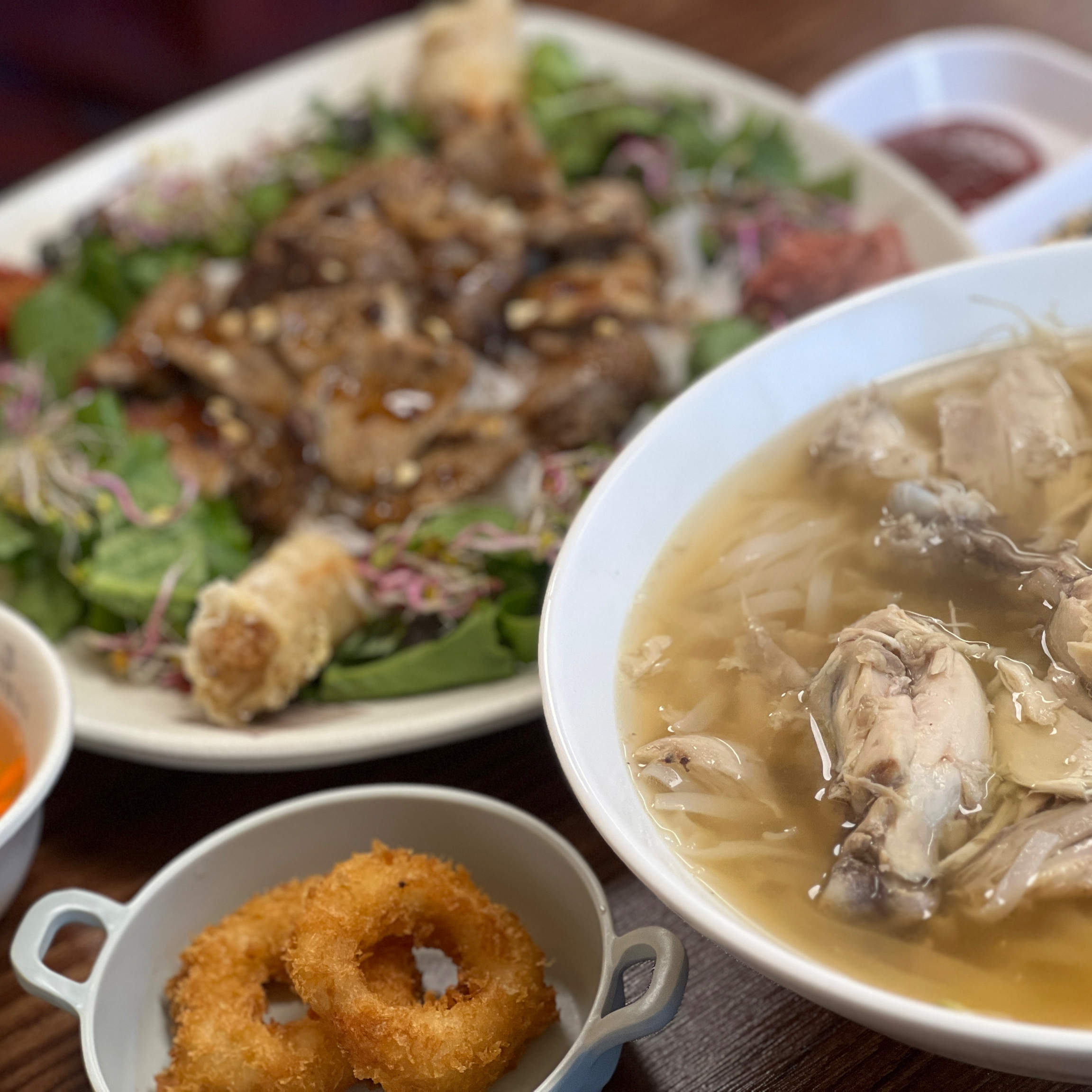  동묘앞역 곱창구이 신머이 동묘쌀국수