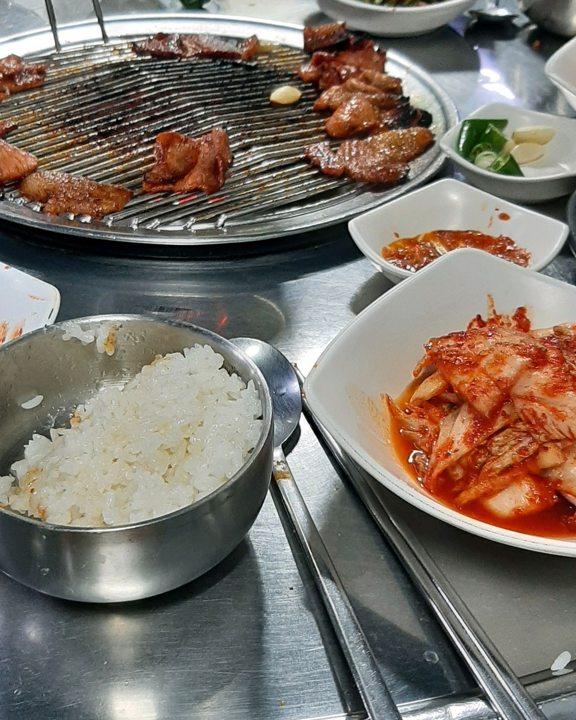 쫄깃한 돼지고기  환상적   청국장은  언제나  옳다 - 대전 맛집 현암뚝방구이
