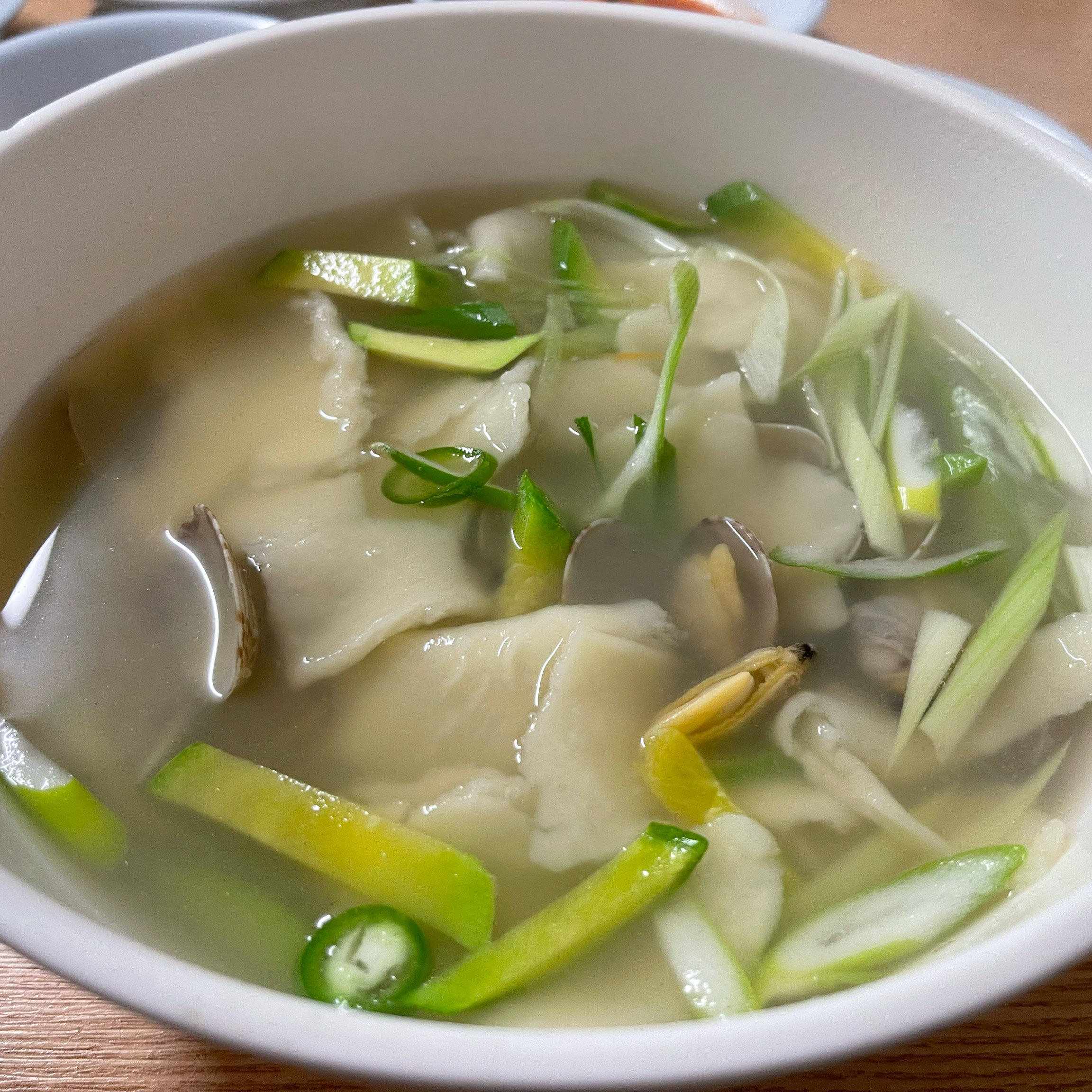 [양평역 맛집 쌍둥이손칼국수] 직접 가본 로컬 리뷰