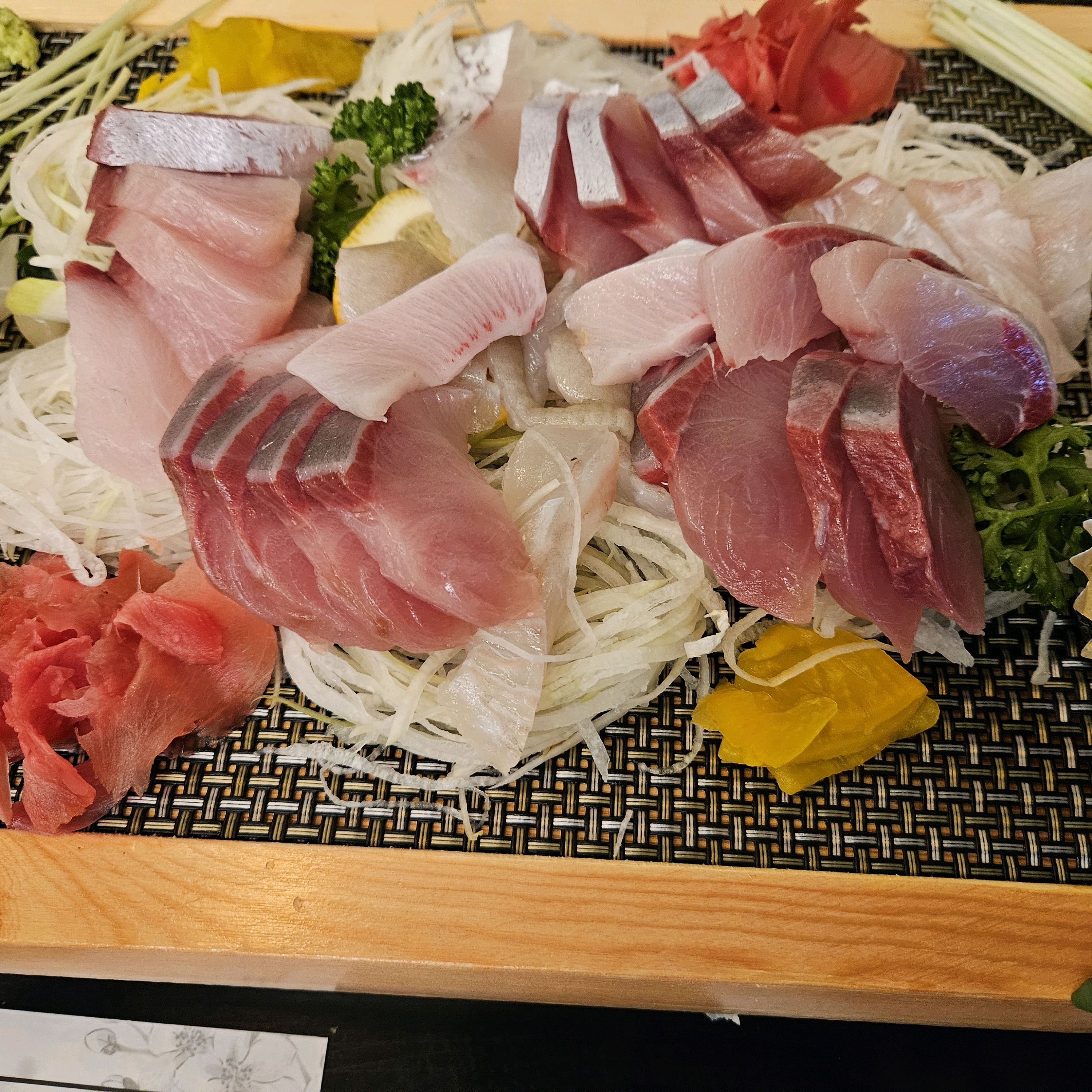 숙성회를 좋아해서 여기저기 많이 가봤는데 엄청 맛있었습니다! 안산점보다 훨씬 맛있네요 ㅎㅎ