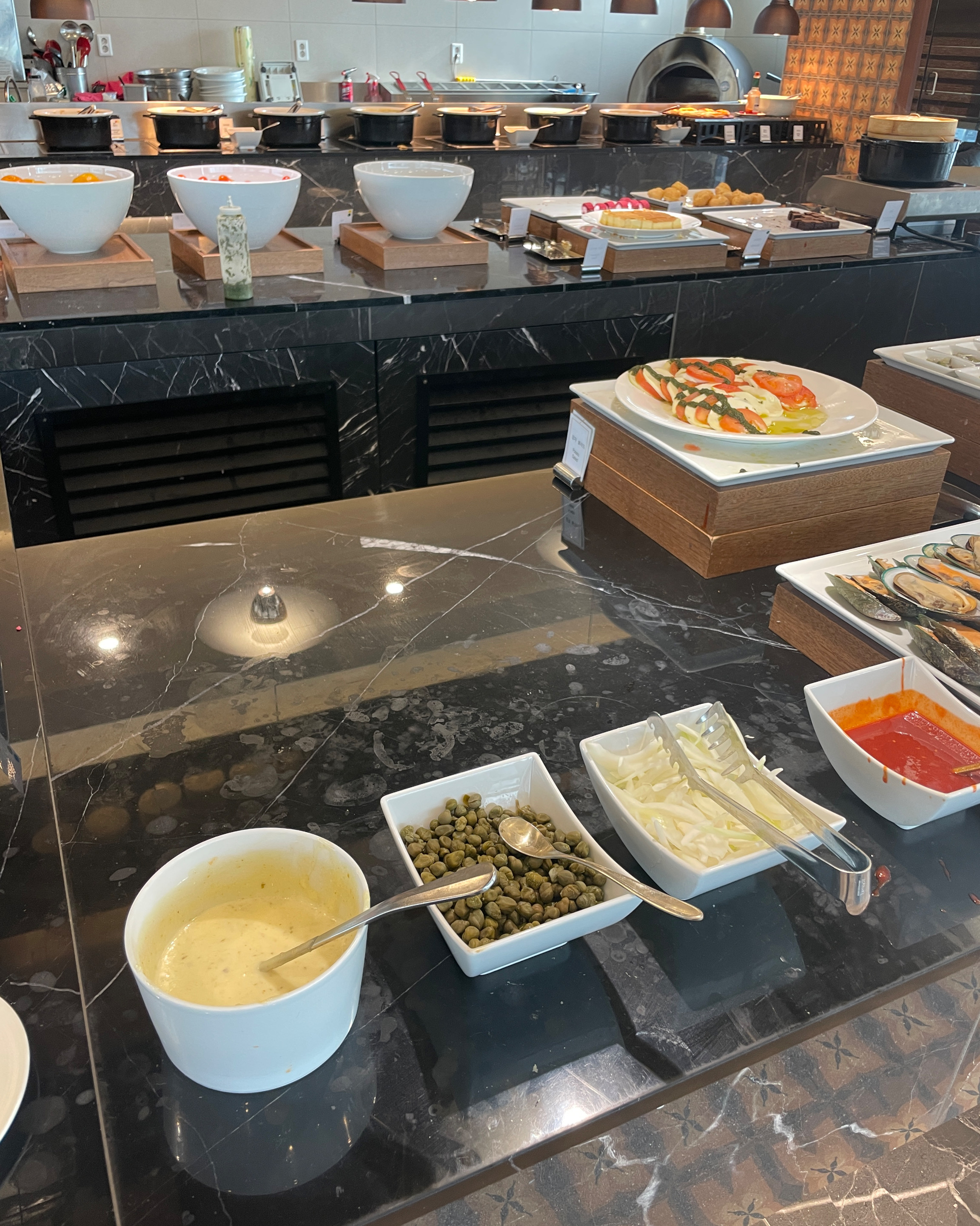 [부산역 맛집 라마다 앙코르 부산역 호텔 얼라이브] 직접 가본 로컬 리뷰