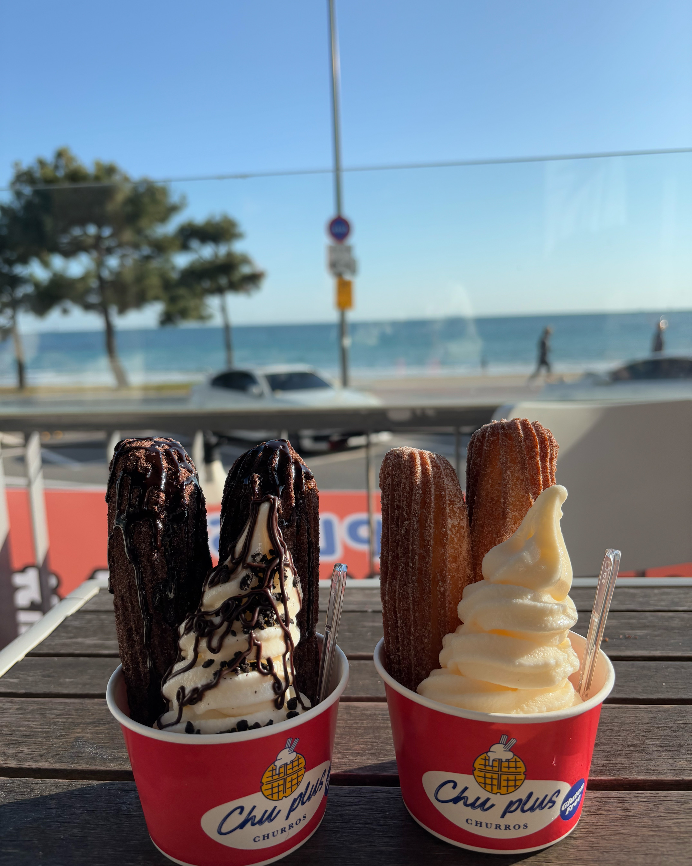 오리지널이 제일 맛있어요 츄러스 엄청 쫀득하고 커요 - 송정 맛집 츄플러스 부산송정점