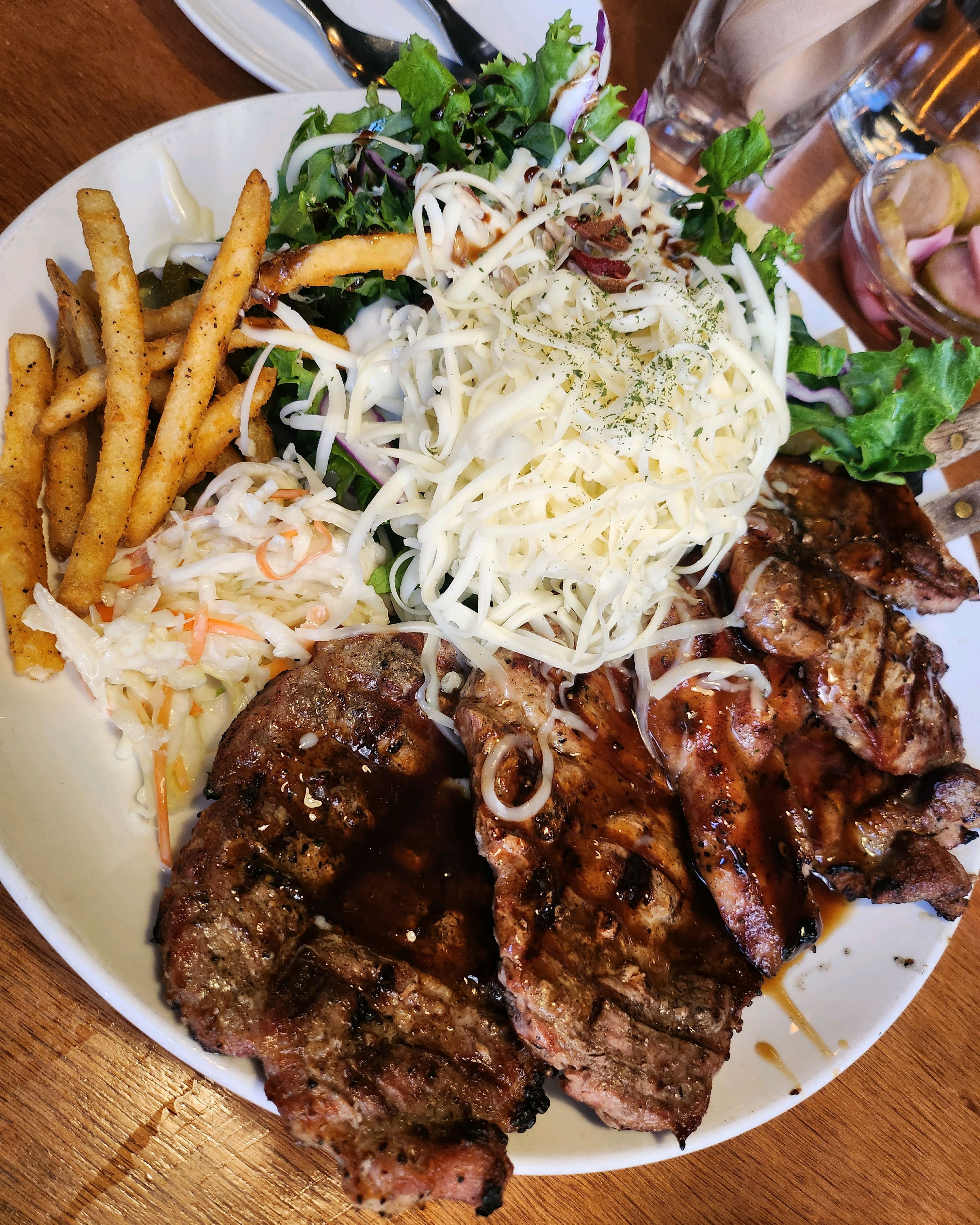 
천호역식당 로니로티 천호점