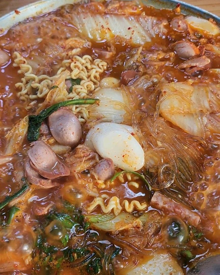 Dongducheon Station’s famous Yoojung budae jjigae