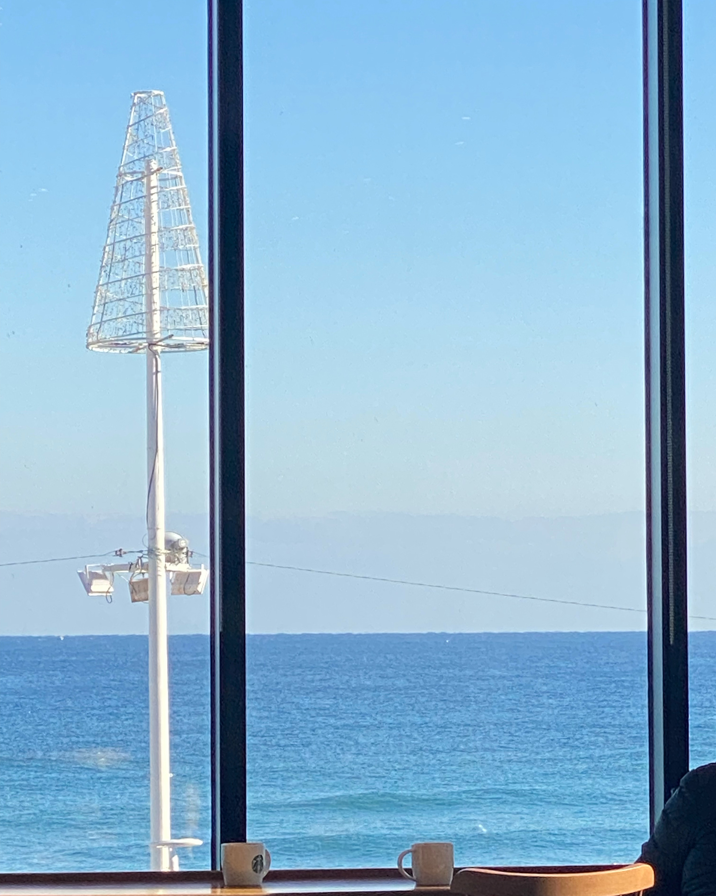 강문해변이 한 눈에 보여서 너무 예뻤어요🌊 - 경포대 맛집 스타벅스 강릉강문해변점