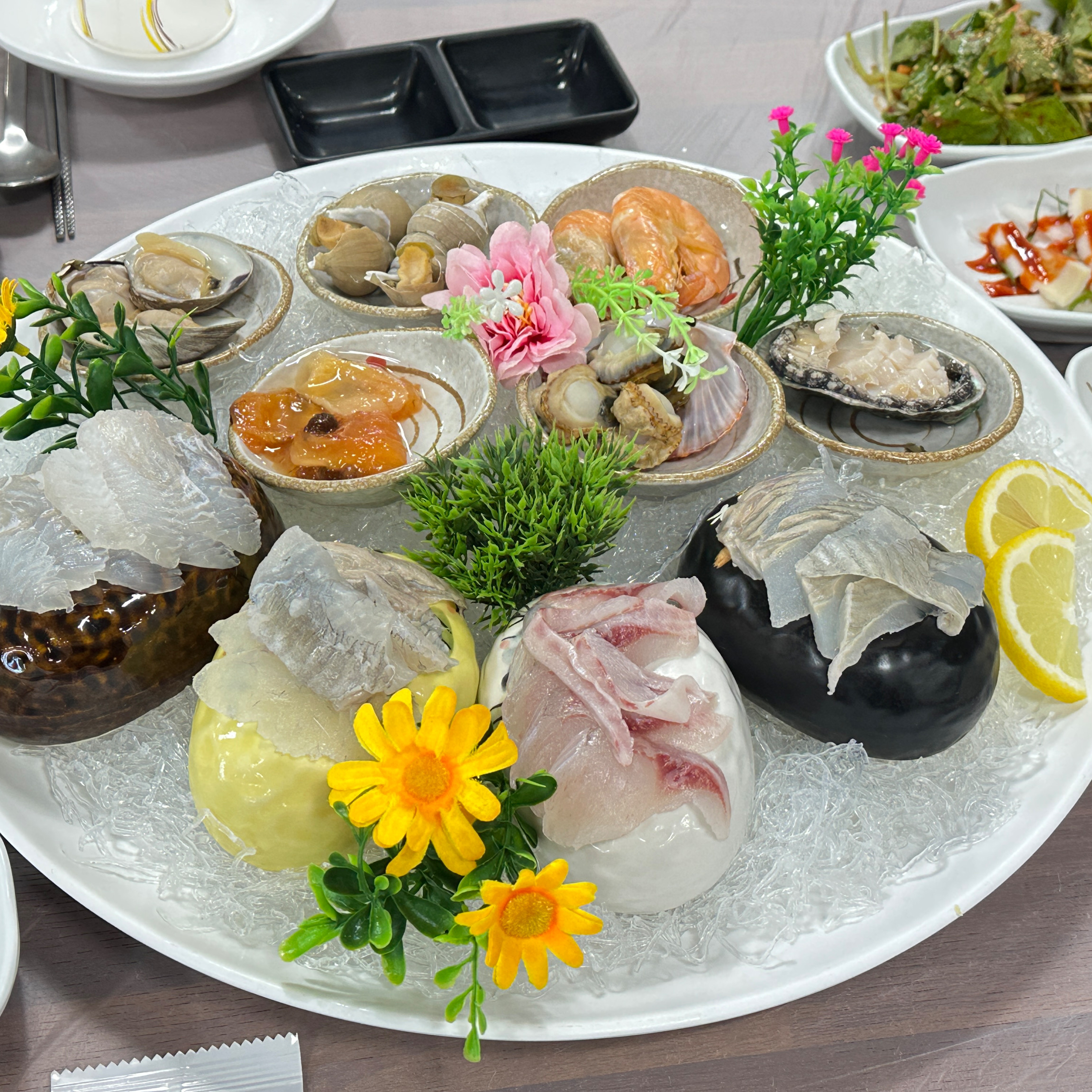삼척여행중 알게된 대게맛집이에요~~!! - 삼척항 맛집 대게왕국