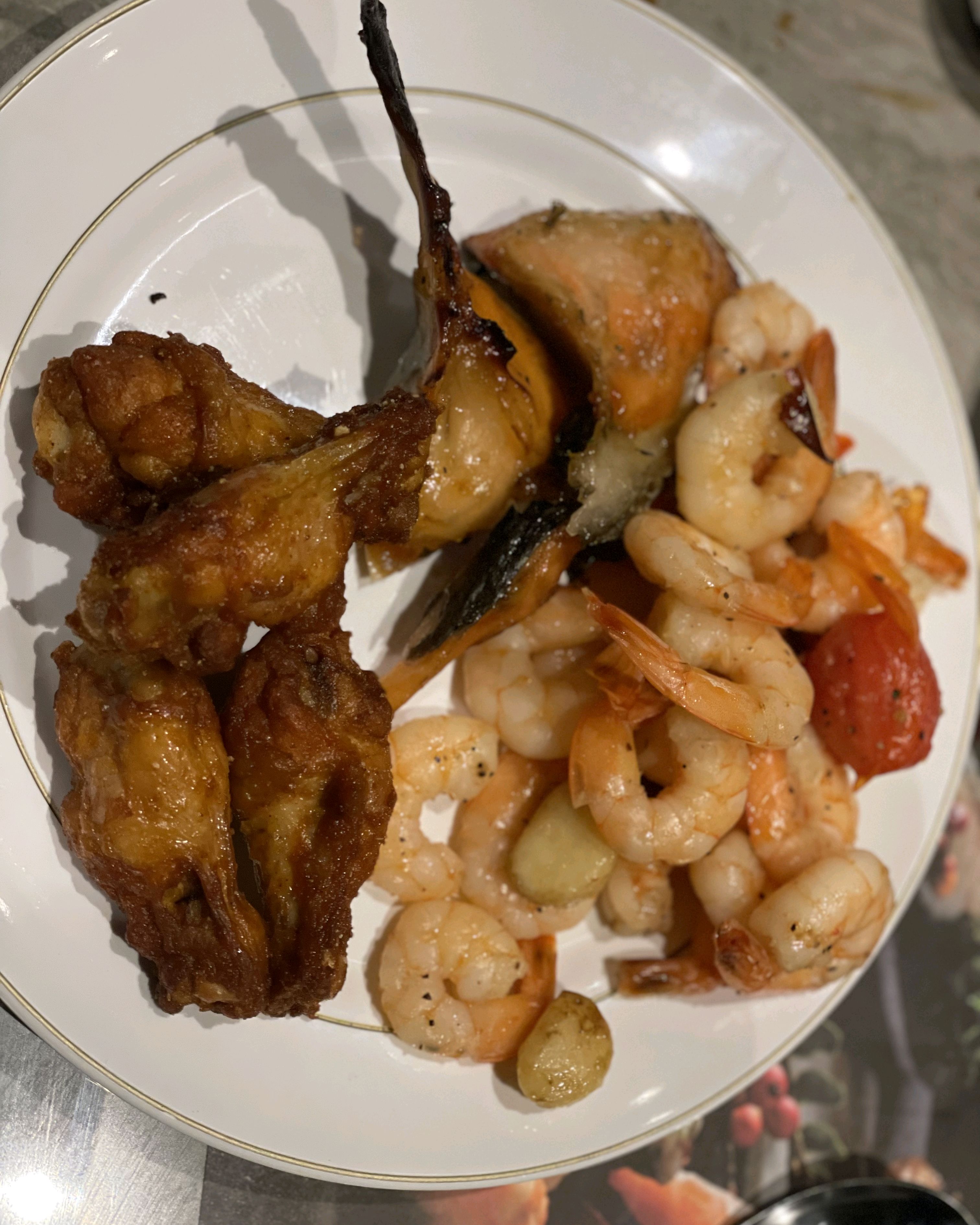 캐치테이블 예약창이 너우 늦게 열려요~~5시20분 도착했는데 6시40분에 입장했네요. 예