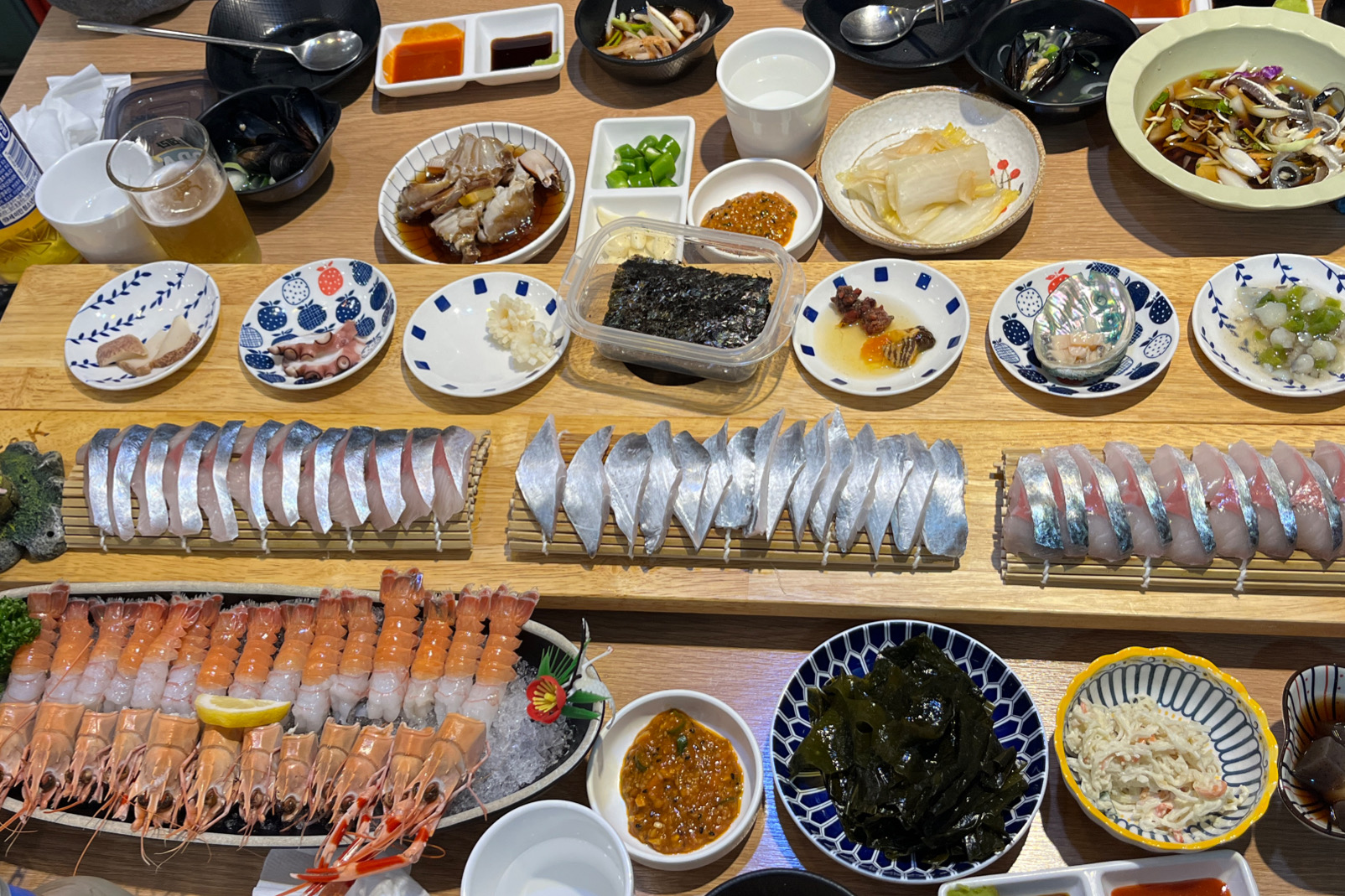 갈치회 고등어회 식당 검색하다가 반신반의하며 예약해서 갔는데 굉장히 만족스러운 식사였습니다