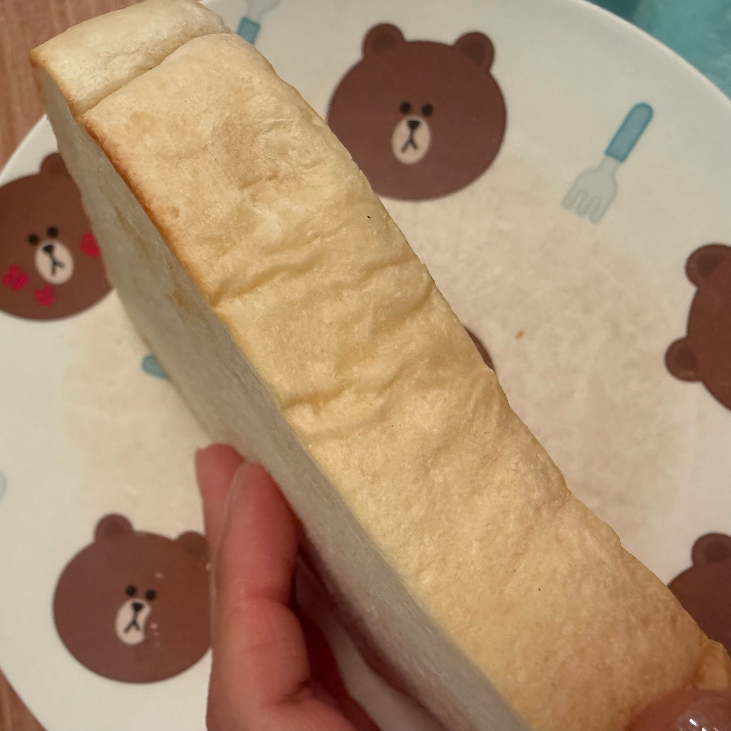 식빵 진짜 맛있어요! 1.5랑 2센치 둘 다 샀는데 그냥 먹기엔 2센치가 식감도 좋더라구요