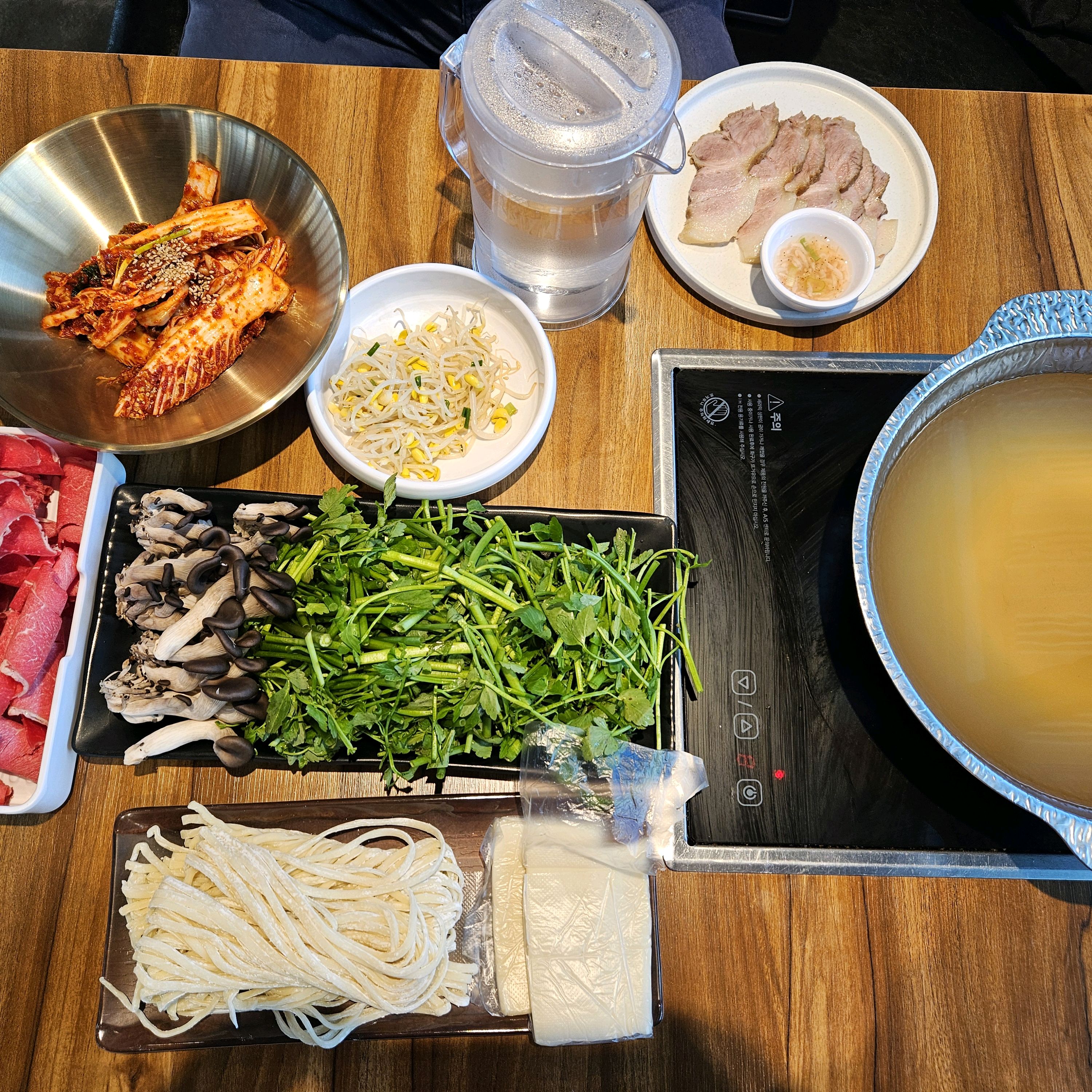 [천안 맛집 권박사 샤브 칼국수] 직접 가본 로컬 리뷰