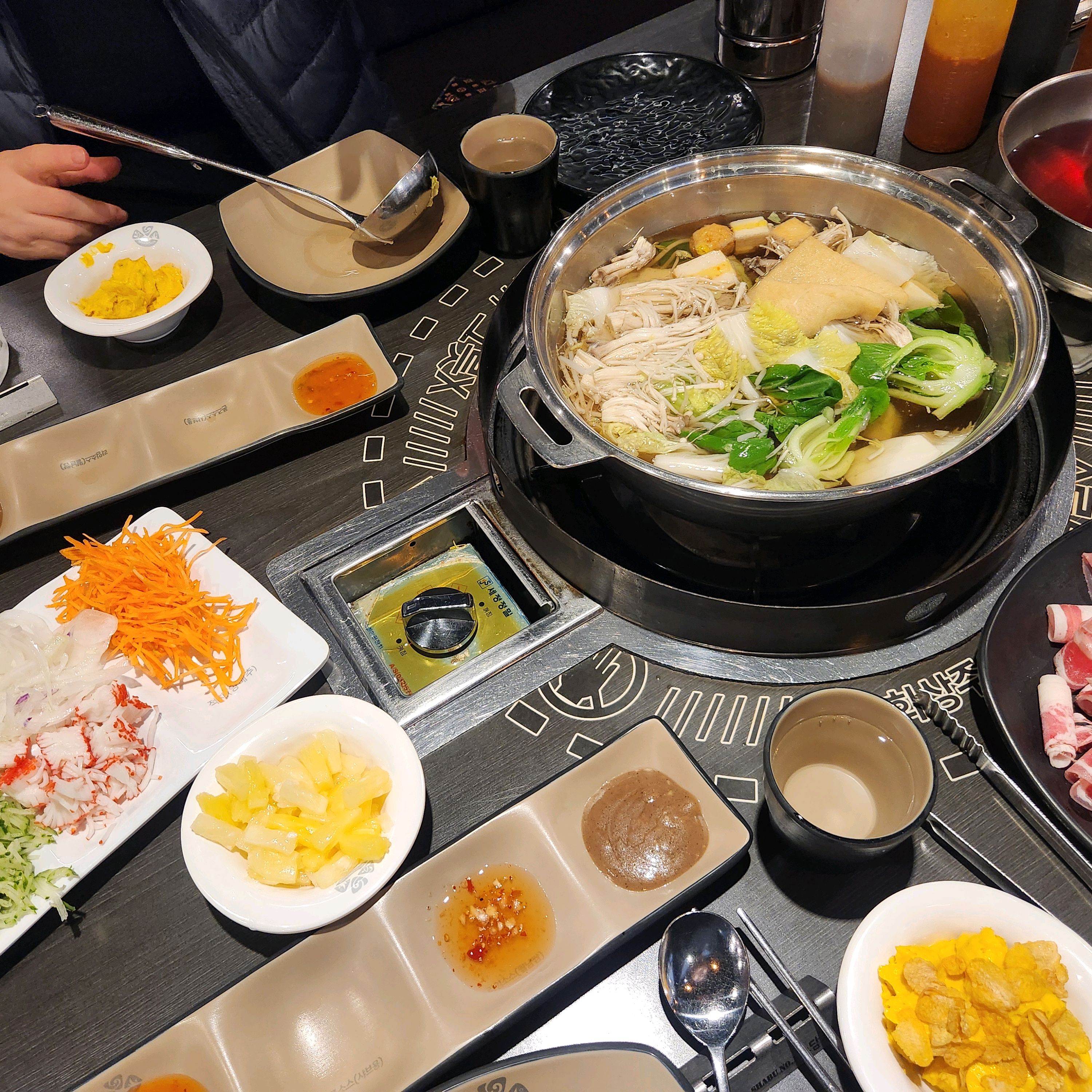 야채무한이라서 속이 편하고 배부르게 먹을 수 있어요!! 항상 애용하는 소담촌...♡ 너무