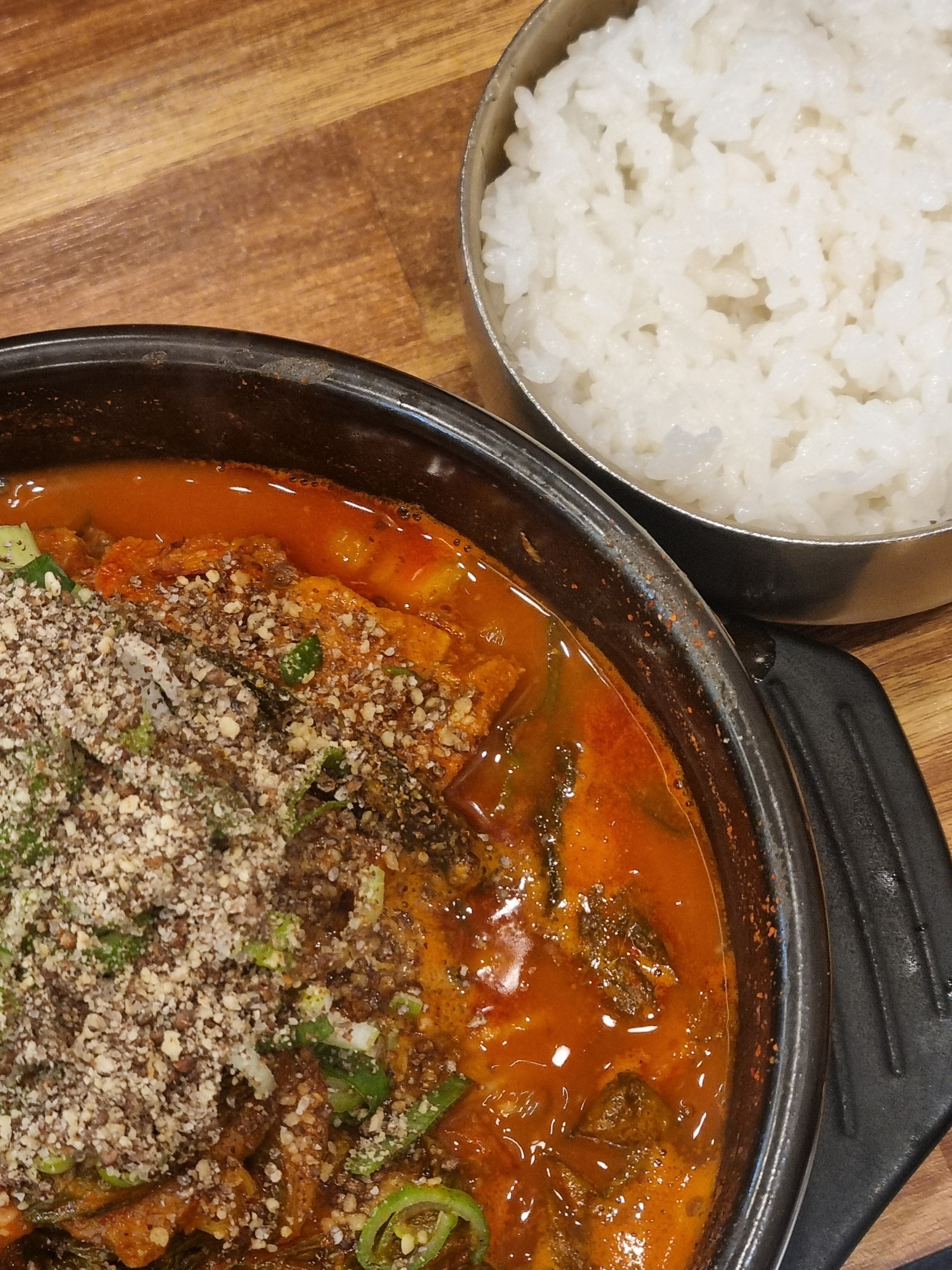 중국관광객분들이 많은 곳이네요! - 제주 맛집 24시제주해장국