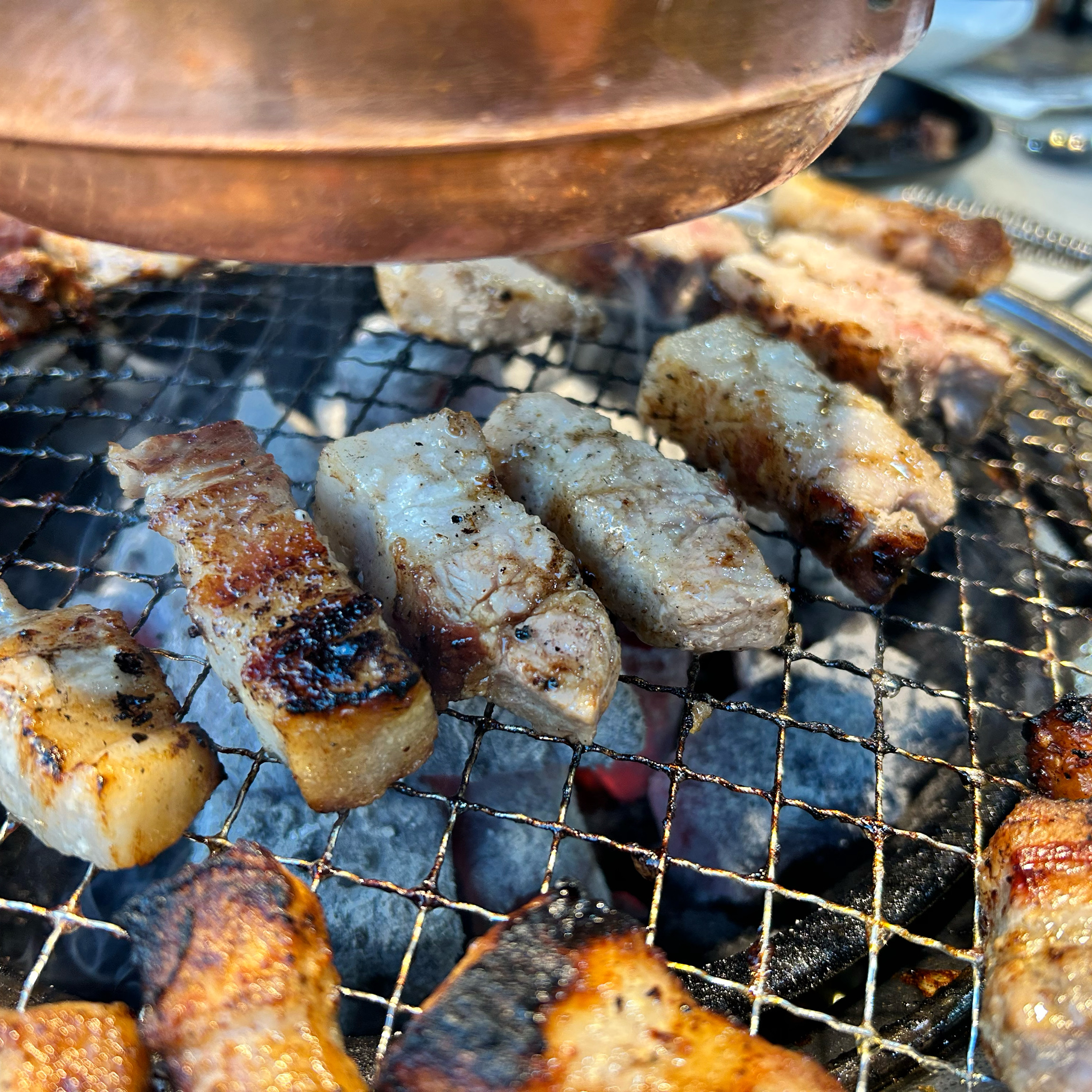명륜 삼겹살을 너무좋아합니다. 신선하고 너무맛있어요! - 성산동 맛집 명륜진사갈비 마포성산점