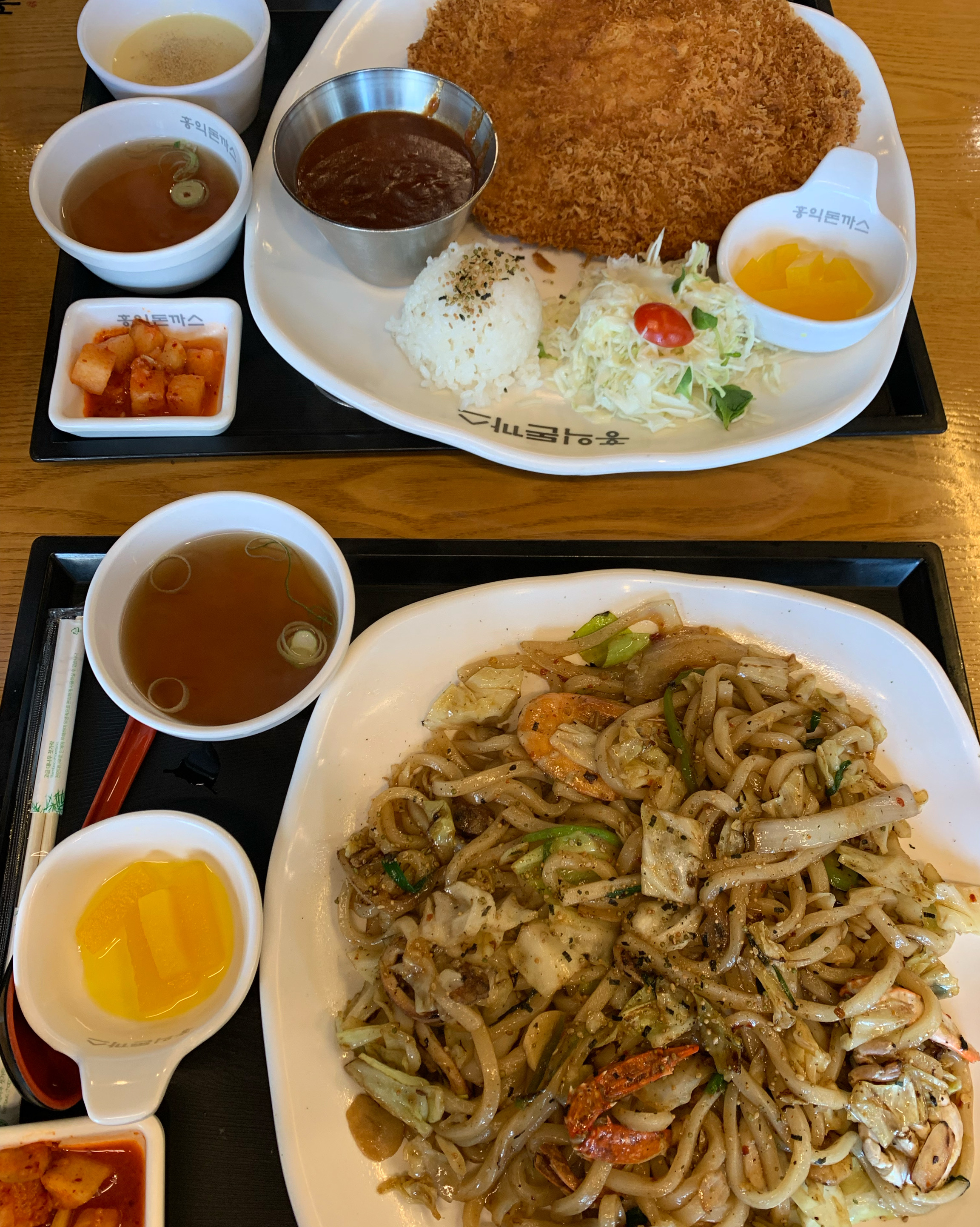 맛있게 먹고 갑니다~~오랜만이 갔는데 여전히 푸짐하고 맛있어요 - 월광수변공원 맛집 홍익돈까스 대구수변공원점