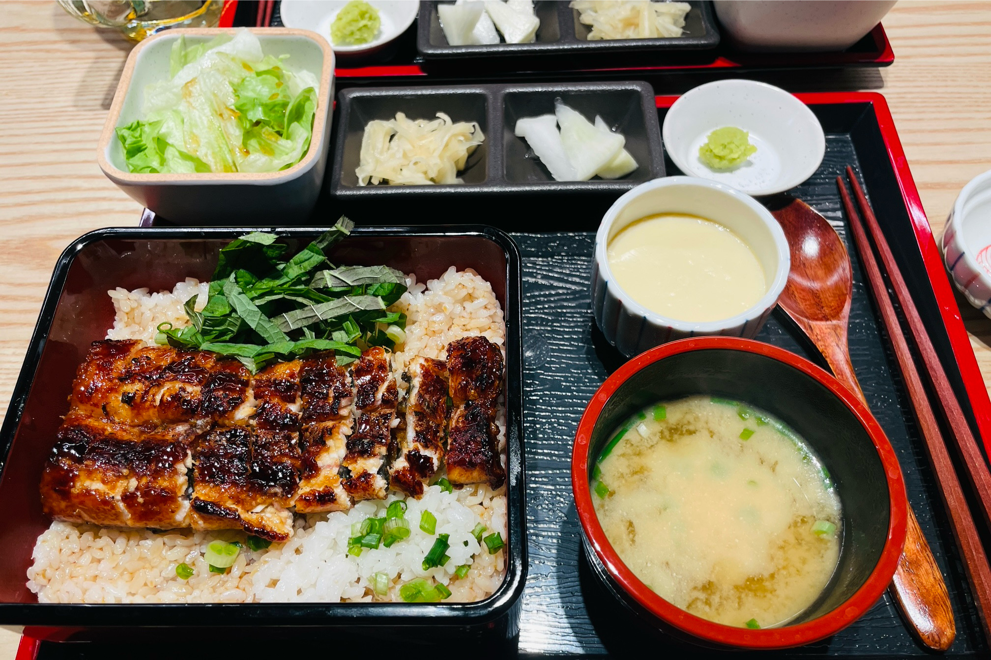 여행와서 도착하자마자 온 이곳! 이후에도 먹을 계획뿐이라 간단하게 중 으로 시켜먹어봤습니다