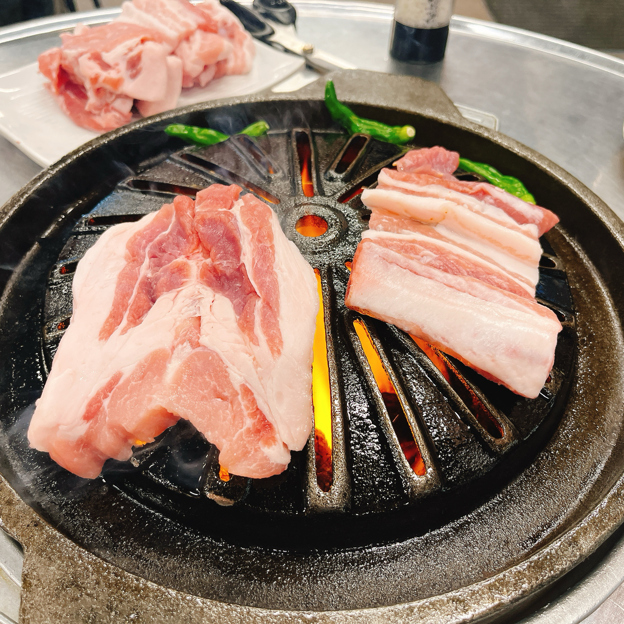고기가 제일 맛있어요 - 인천 맛집 부암갈비