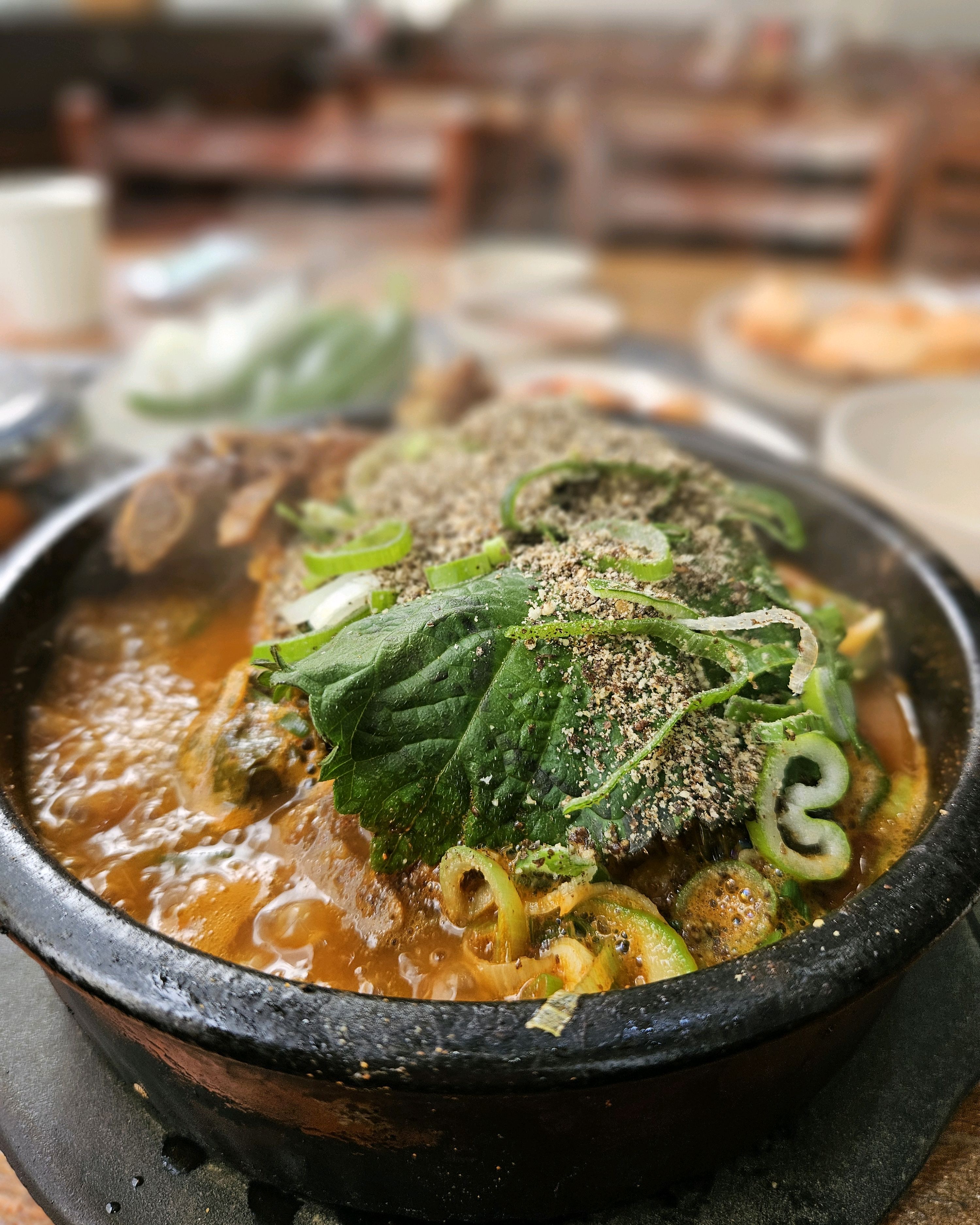 
봉화산역식당 한동길뼈다귀감자탕 신내본점