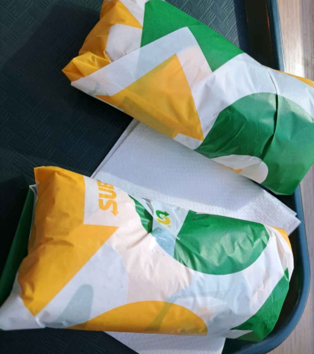 컴포즈 커피를 사들고 갔다가 샌드위치 주문했는데 매장에서 커피 먹지 말라고 하길래 결제취소