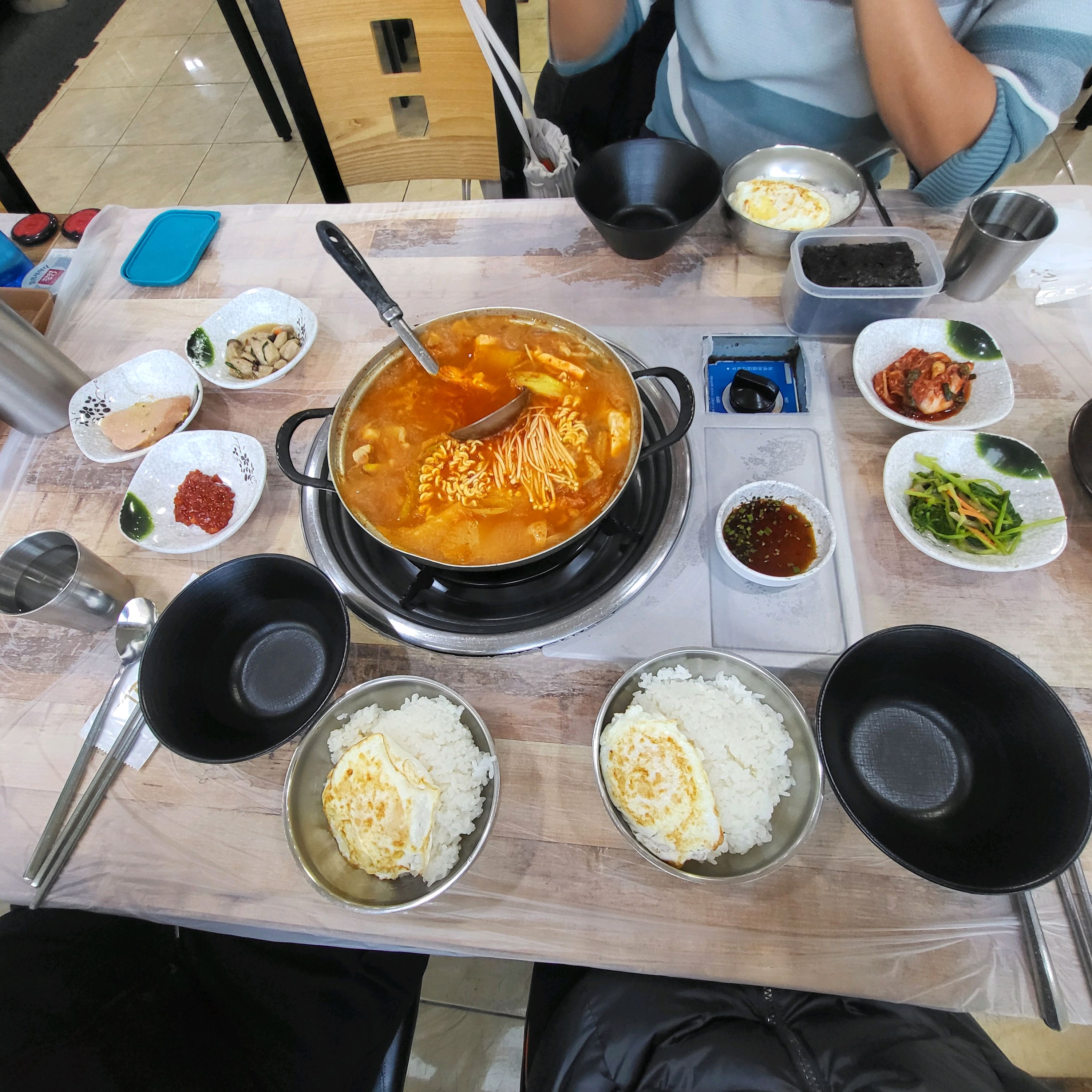 [여수 맛집 어매김치찌개] 직접 가본 로컬 리뷰