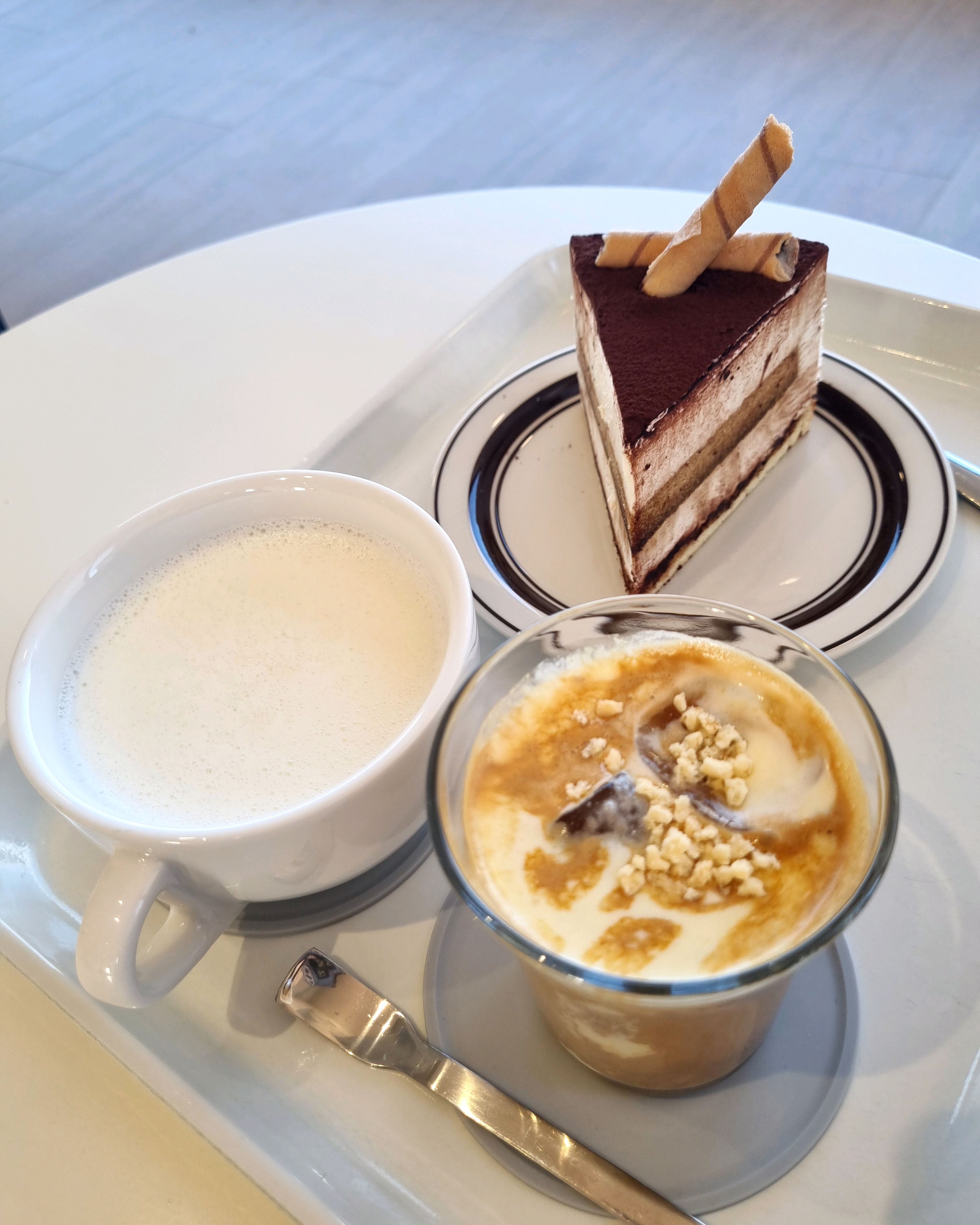 [강릉 맛집 강릉샌드 안목해변점] 직접 가본 로컬 리뷰