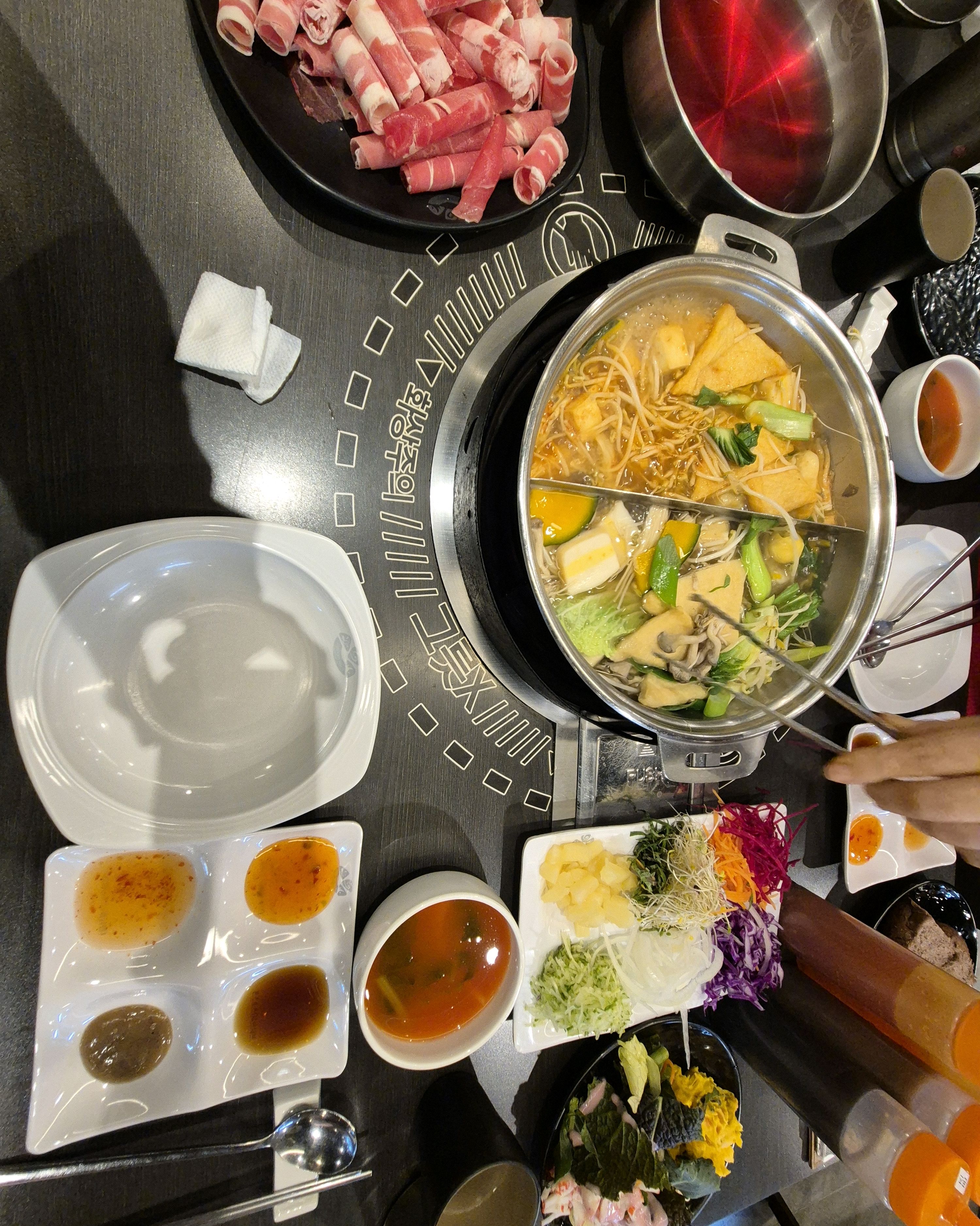 호박샐러드도 있고 추운겨울에는 역시 따뜻한 국물이 최고네요 - 안산 중앙동 맛집 소담촌 안산중앙역점
